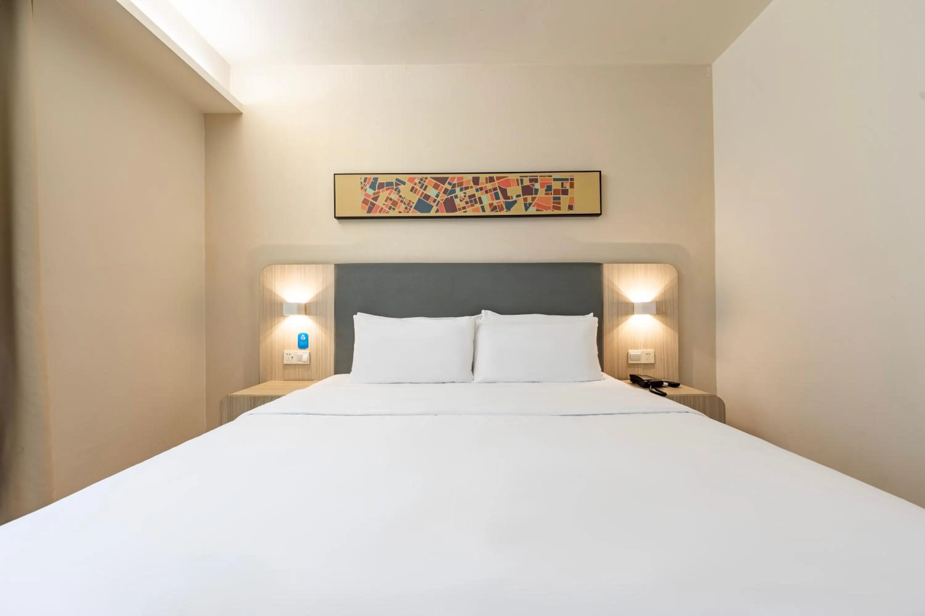 Bed in Hanting Hotel Shanghai Xujiahui Center (formerly Xujiahui Nandan East Road Branch)