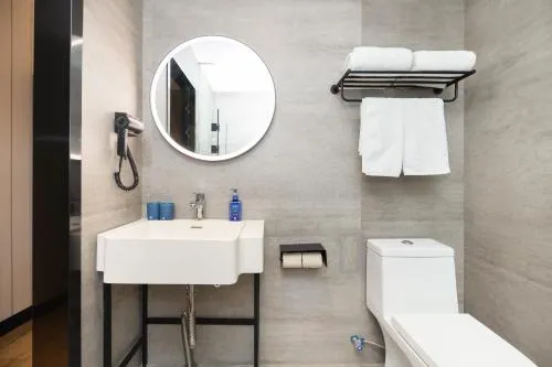 Hanting Hotel Shanghai North Sichuan Road Subway Station