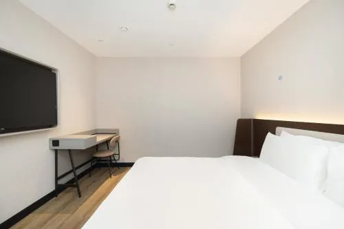 Hanting Hotel Shanghai North Sichuan Road Subway Station