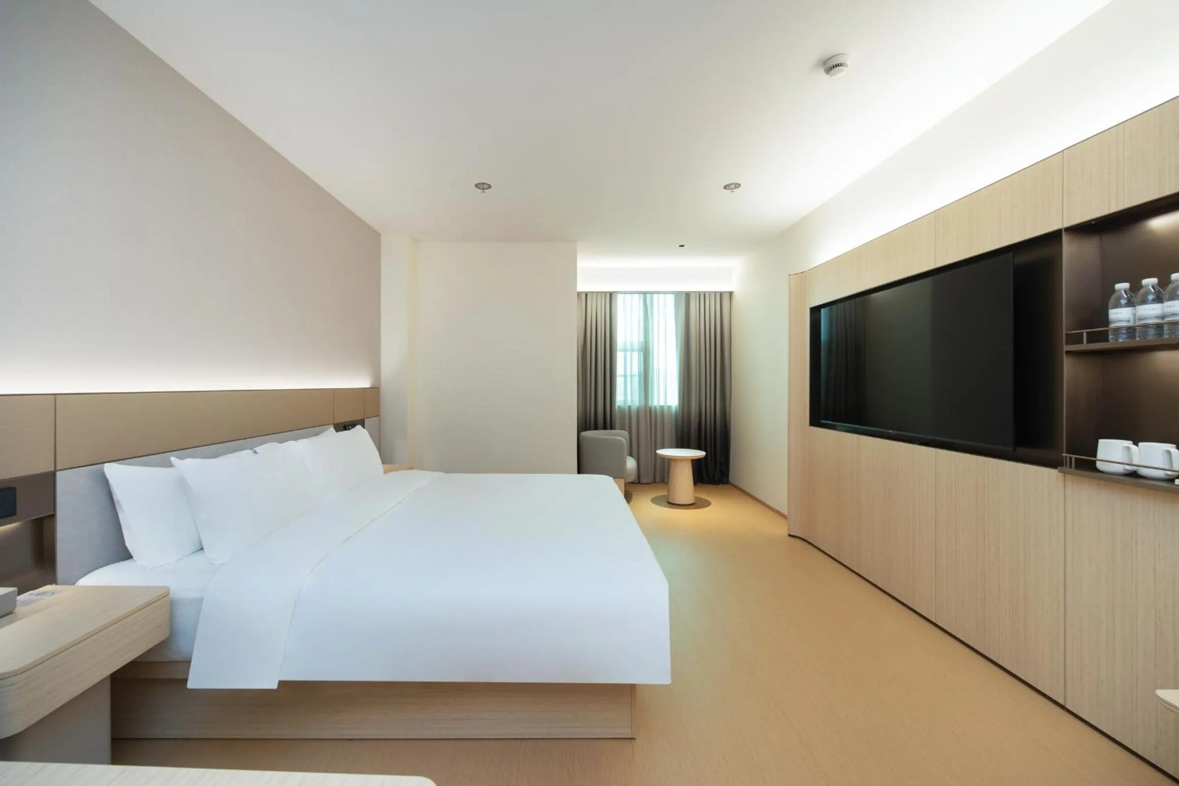 Bed in JI Hotel Shanghai Caohejing