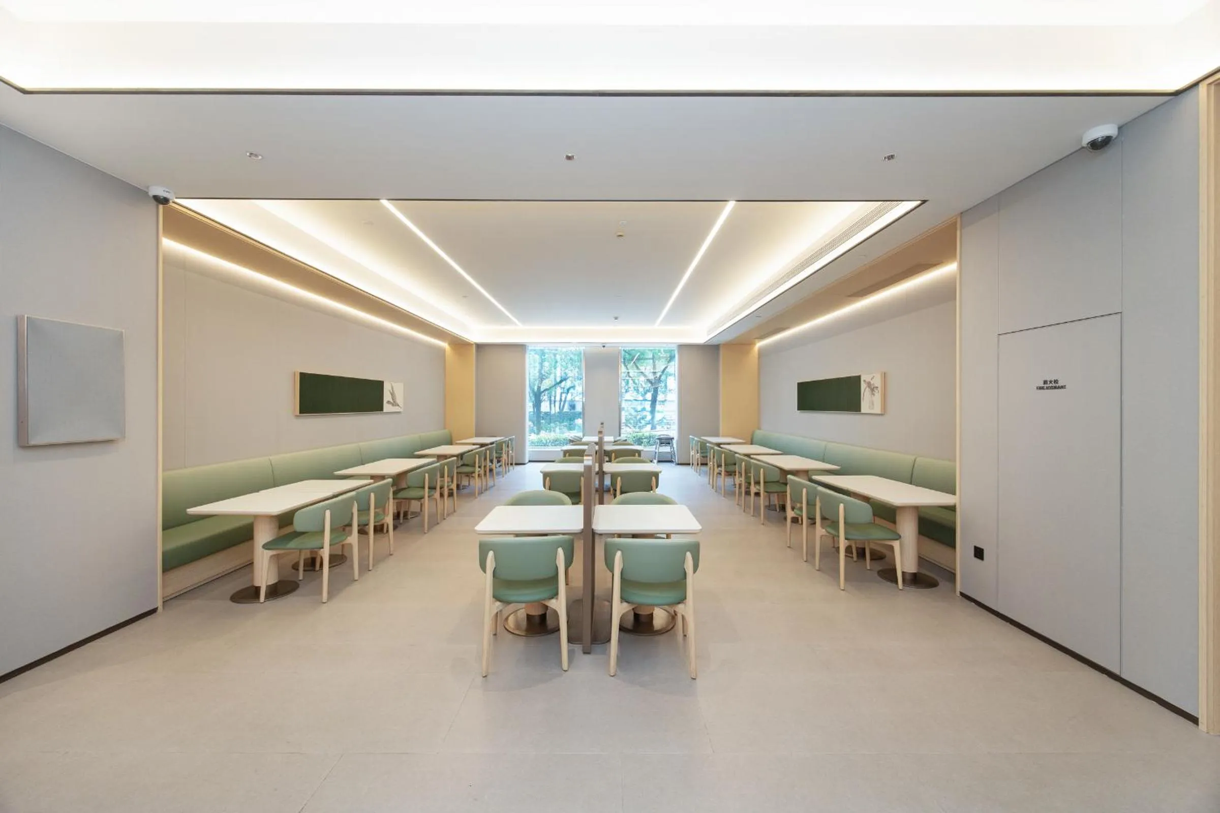 Restaurant/places to eat in JI Hotel Shanghai Caohejing