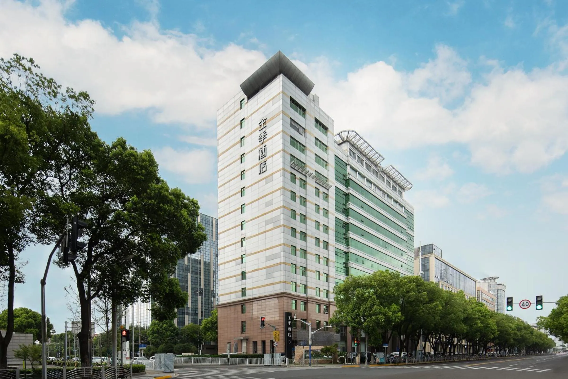 Property building in JI Hotel Shanghai Caohejing