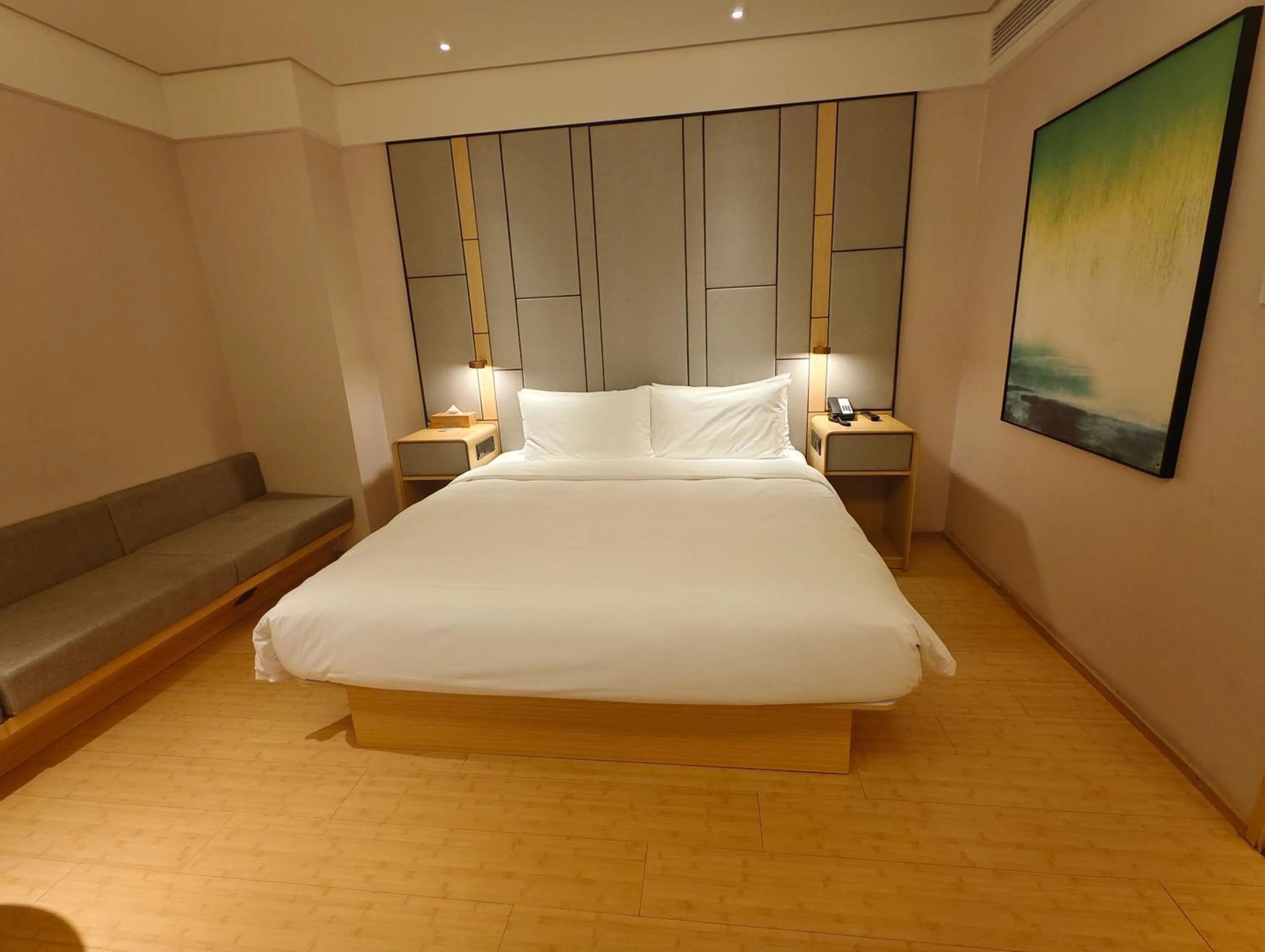 Bed in JI Hotel Shanghai Wujiaochang Huangxing Road