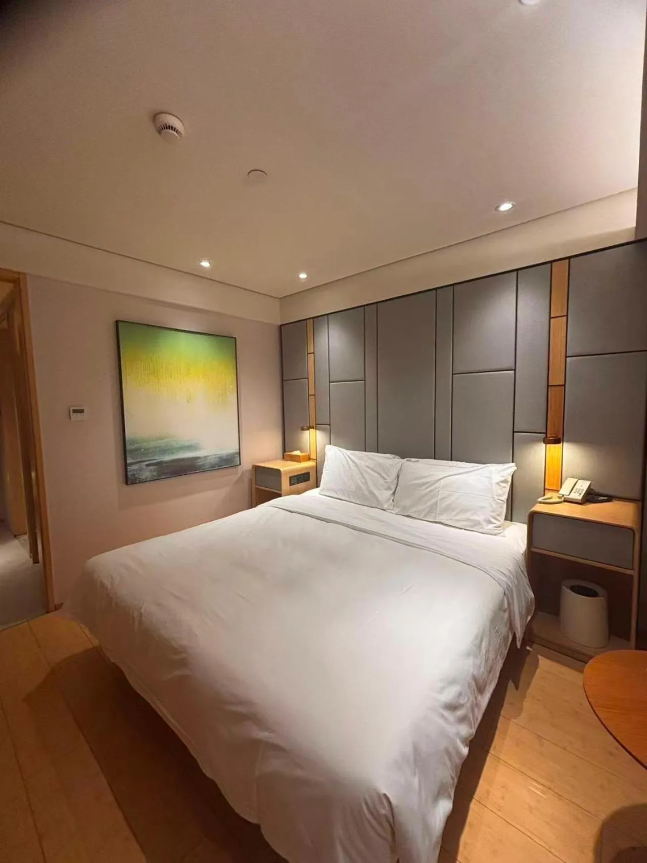 Bed in JI Hotel Shanghai Hongqiao Airport Qixin Road