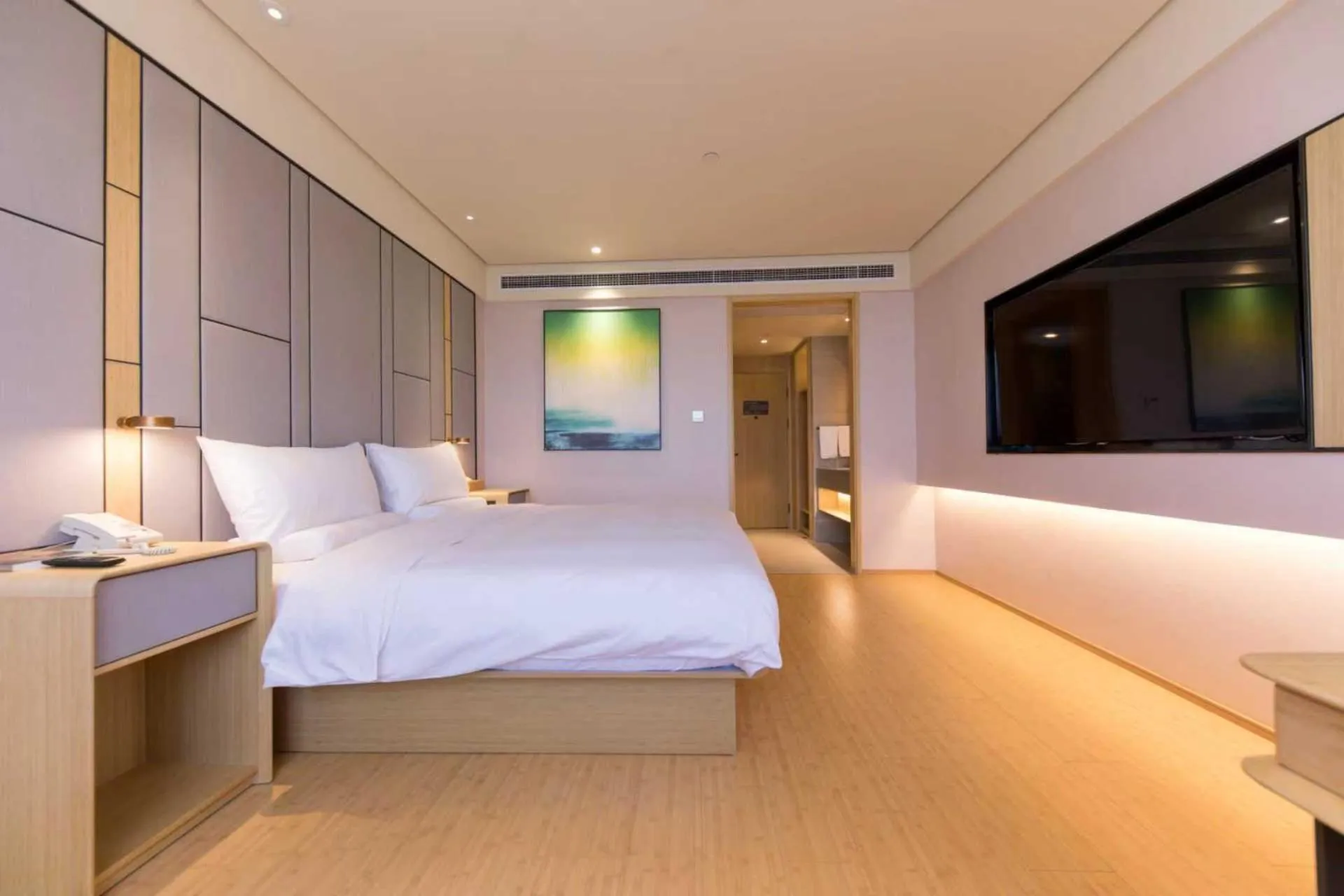 Bed in JI Hotel Shanghai Chunsheng Road