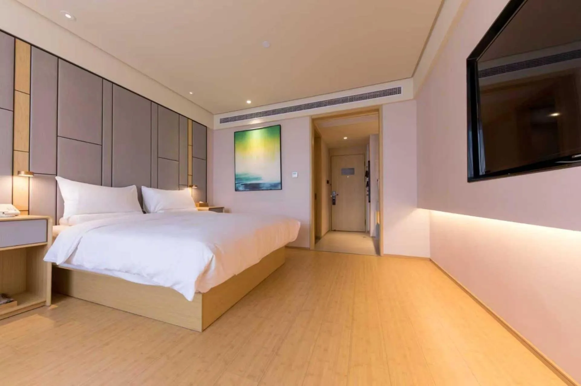 Bed in JI Hotel Shanghai Chunsheng Road