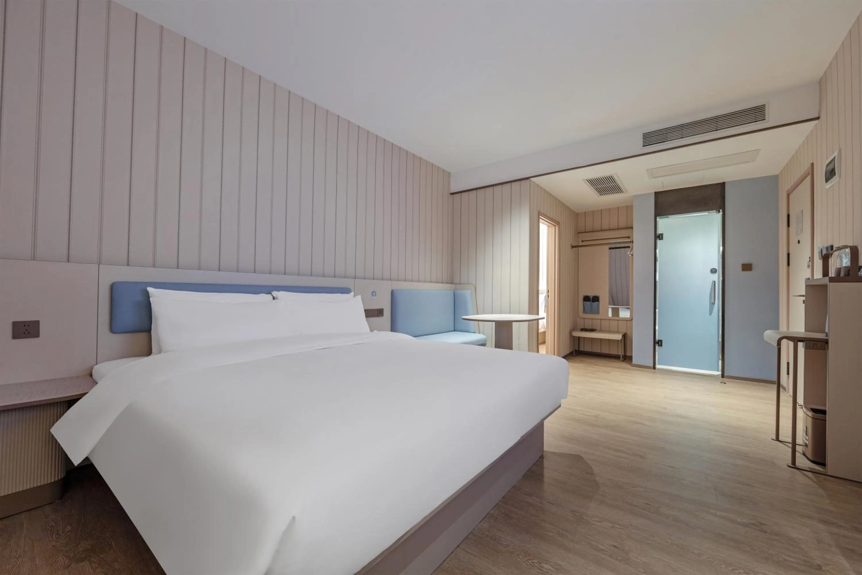 Bed in Hanting Hotel Shanghai Hongqiao Hub Qibao Center