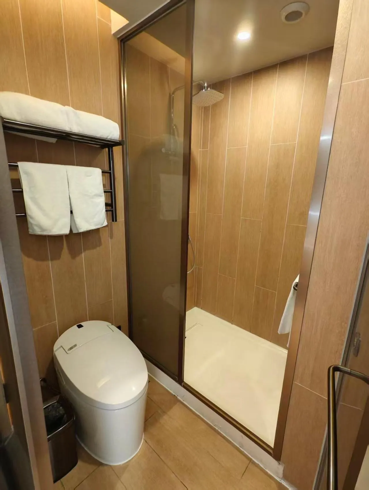 Bathroom in JI Hotel Shanghai Xinzhuang