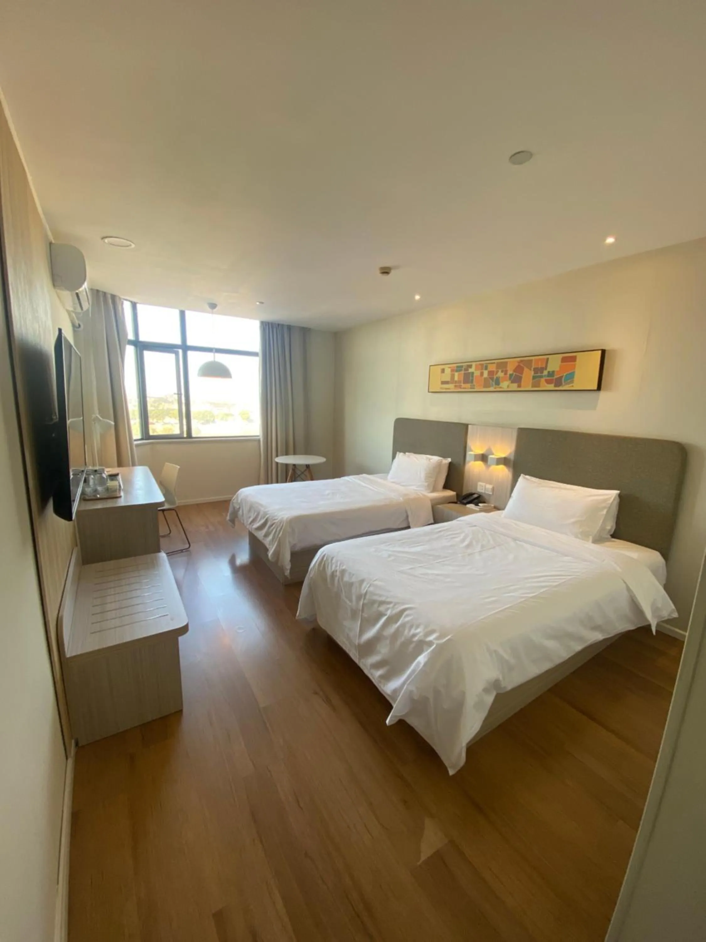 Bed in Hanting Hotel Shanghai International Tourism Resort