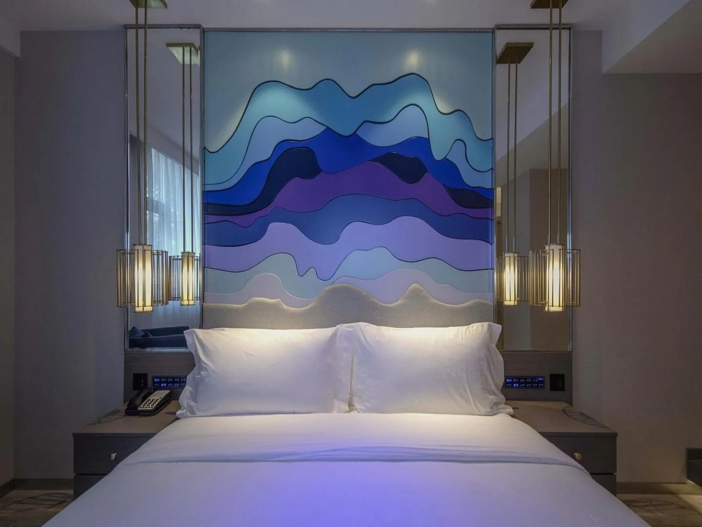 room service, Bed in Orange Hotel Shanghai Chuansha International Tourism Resort