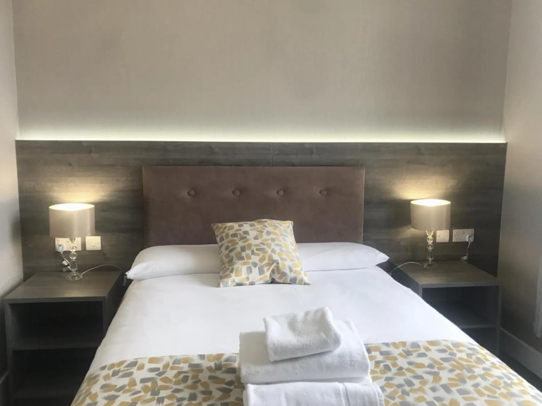 Bed in Arrandale Guest House