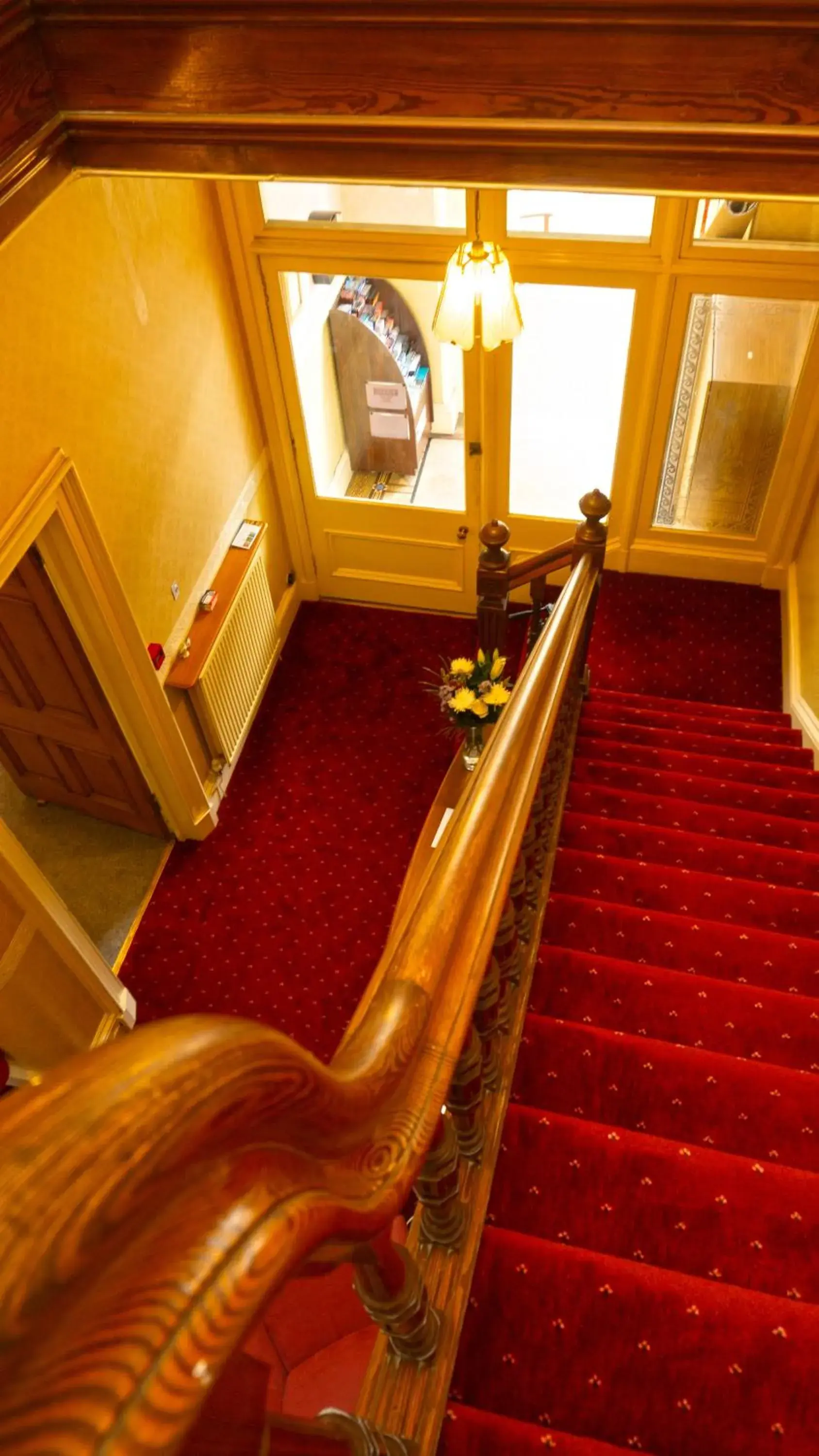 Large Double/Twin Room in Arrandale Guest House Large Double/Twin Room in Arrandale Guest House