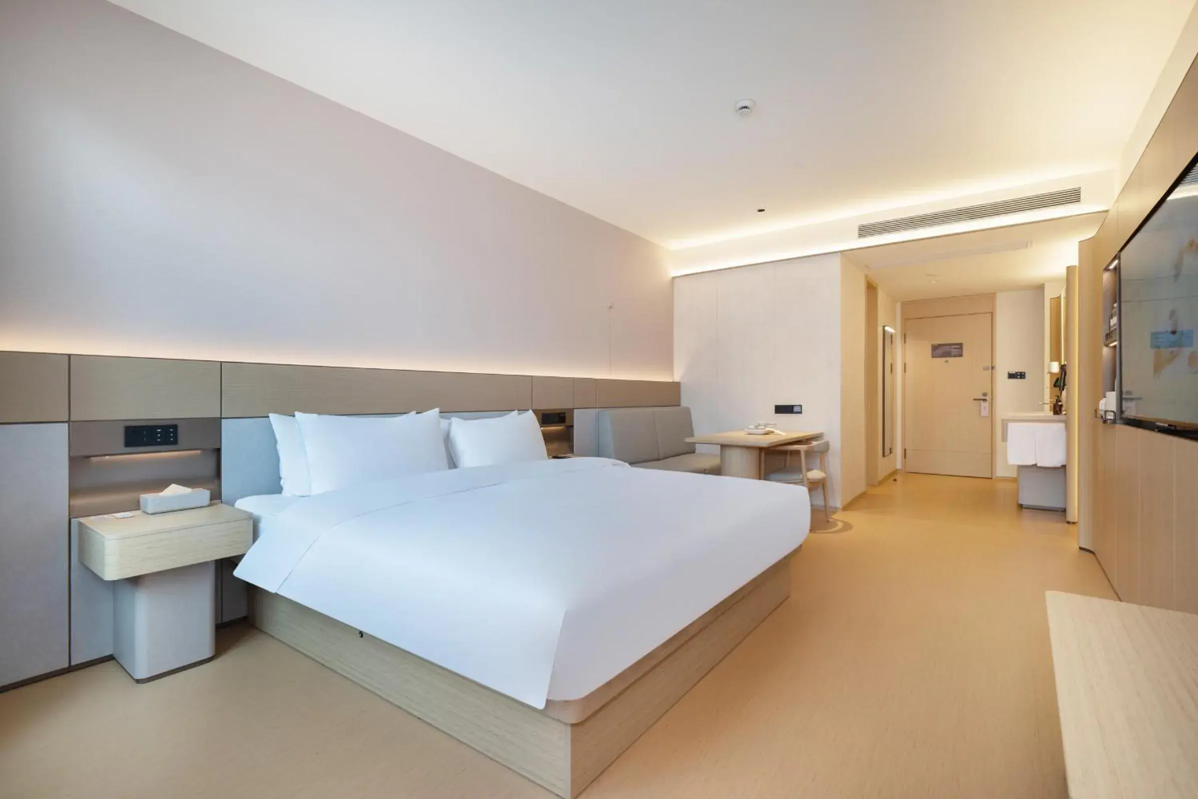 Business Queen Room in JI Hotel Shanghai Jiuting Center Business Queen Room in JI Hotel Shanghai Jiuting Center