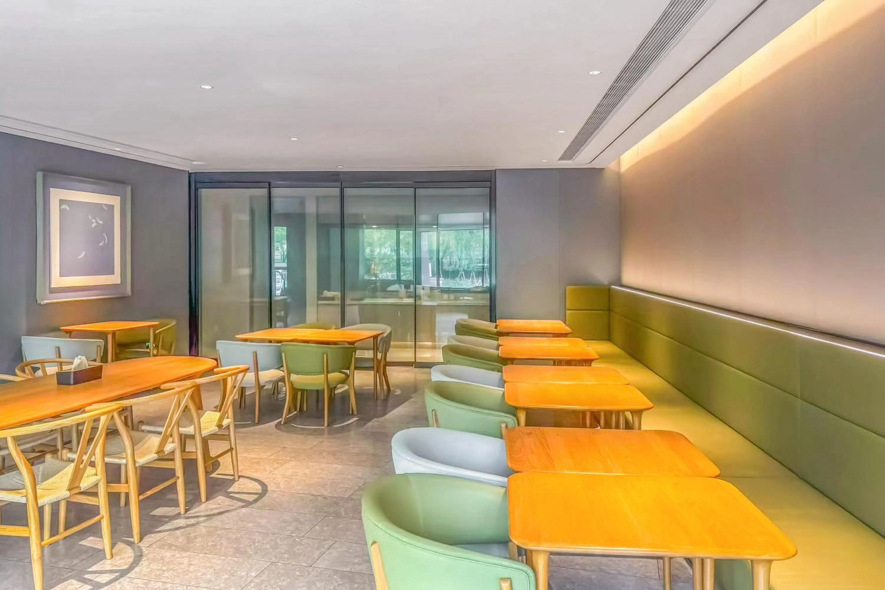 Restaurant/places to eat in JI Hotel Shanghai World Expo Sanlin Road