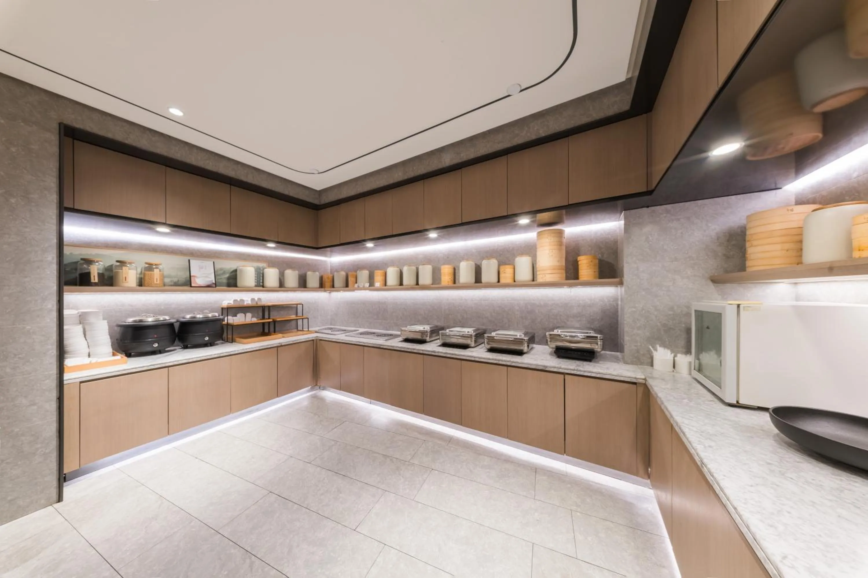 Restaurant/places to eat in JI Hotel Shanghai World Expo Sanlin Road