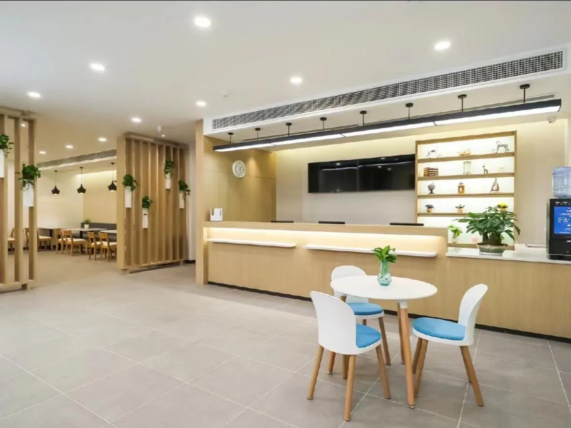 Restaurant/places to eat in Hanting Hotel Nanjing Yangtze River Bridge North Subway Station