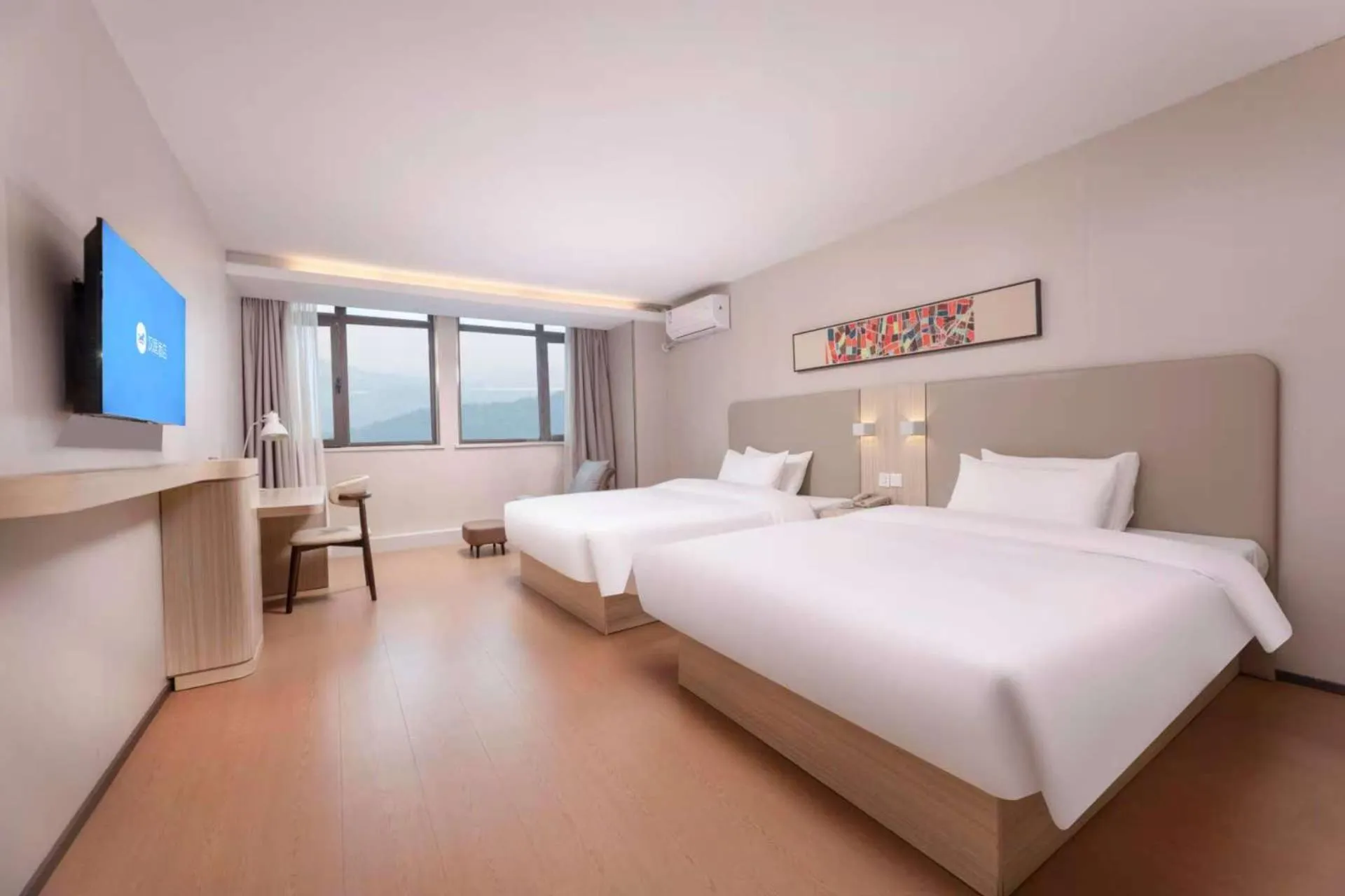 Photo of the whole room, Bed in Hanting Hotel Nanjing Jiangning Niu Shoushan