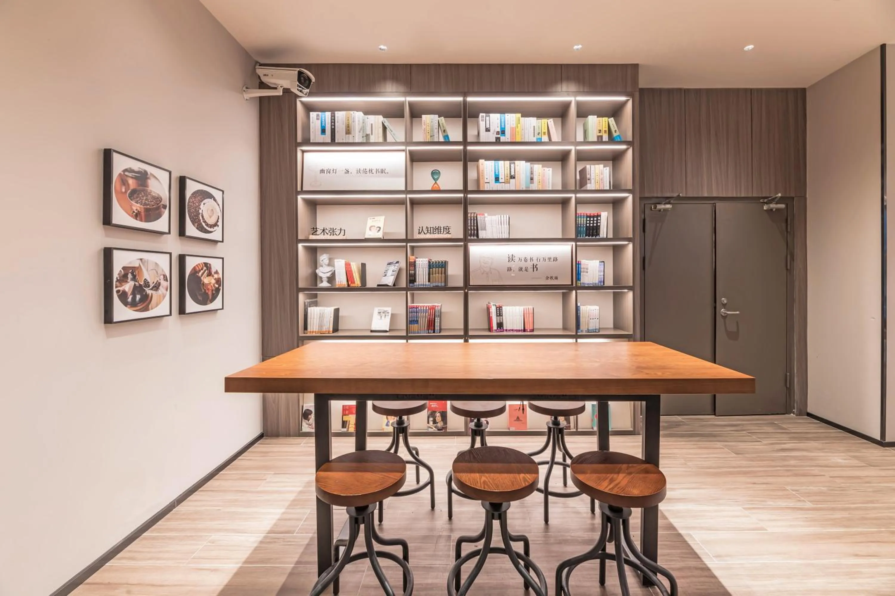 Property building in Hanting Hotel Suzhou International Education Park Yuexi Subway Station