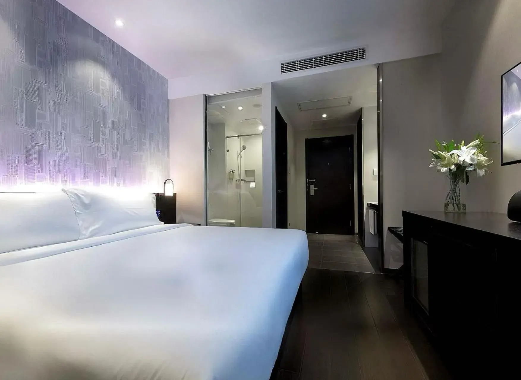 Photo of the whole room, Bed in Orange Hotel Hangzhou Binjiang University Town Photo of the whole room, Bed in Orange Hotel Hangzhou Binjiang University Town