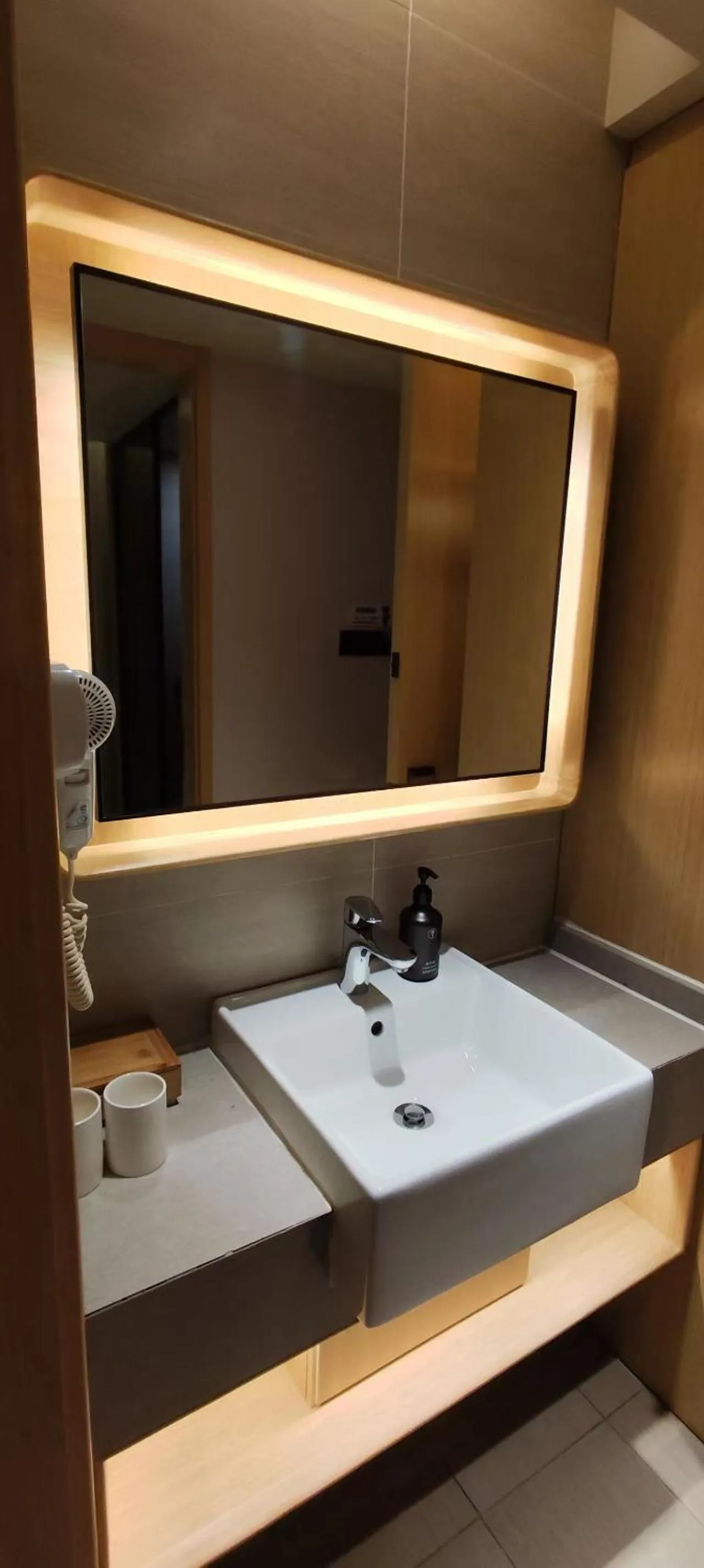 Bathroom in JI Hotel Hangzhou Xianghu Wanda Middle Road