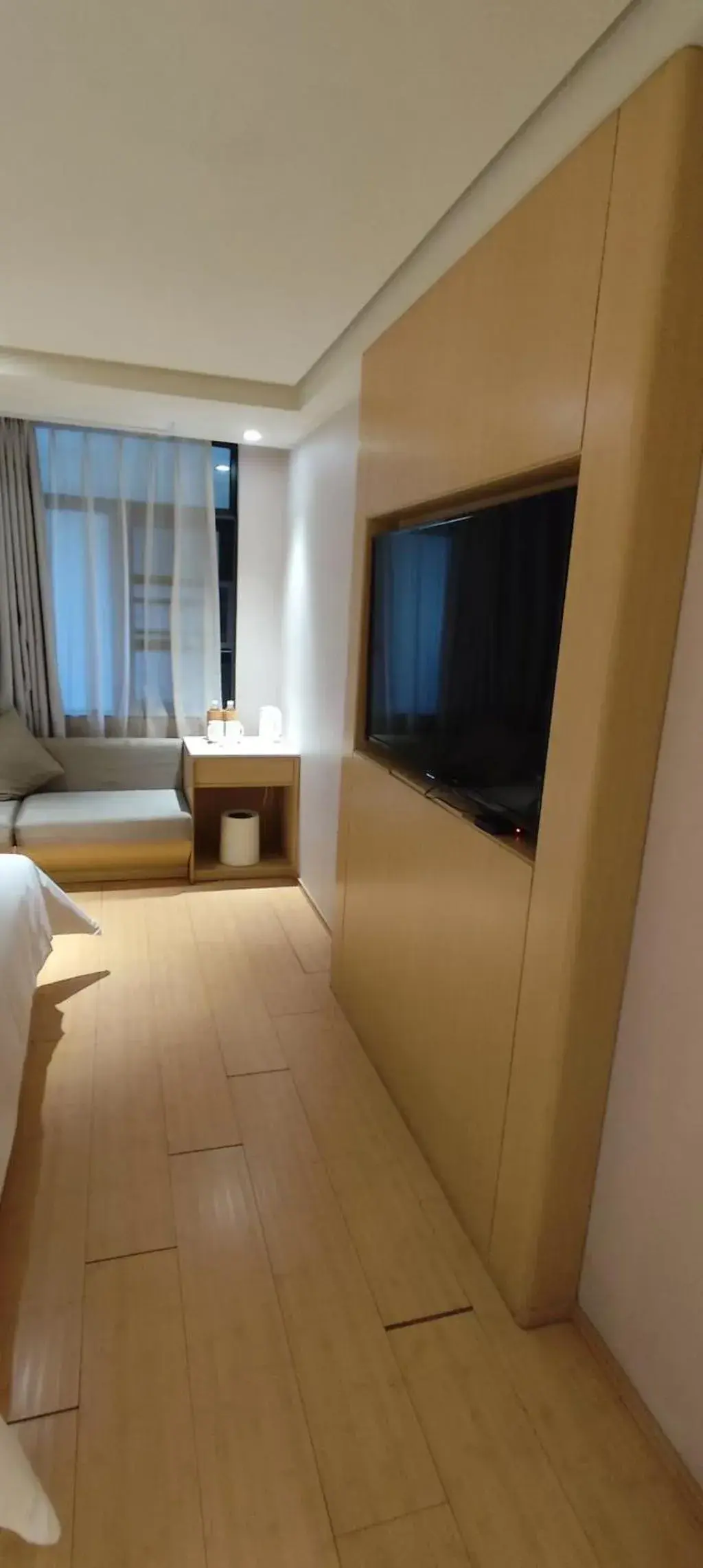 Superior King Room without Window in JI Hotel Hangzhou Xianghu Wanda Middle Road Superior King Room without Window in JI Hotel Hangzhou Xianghu Wanda Middle Road
