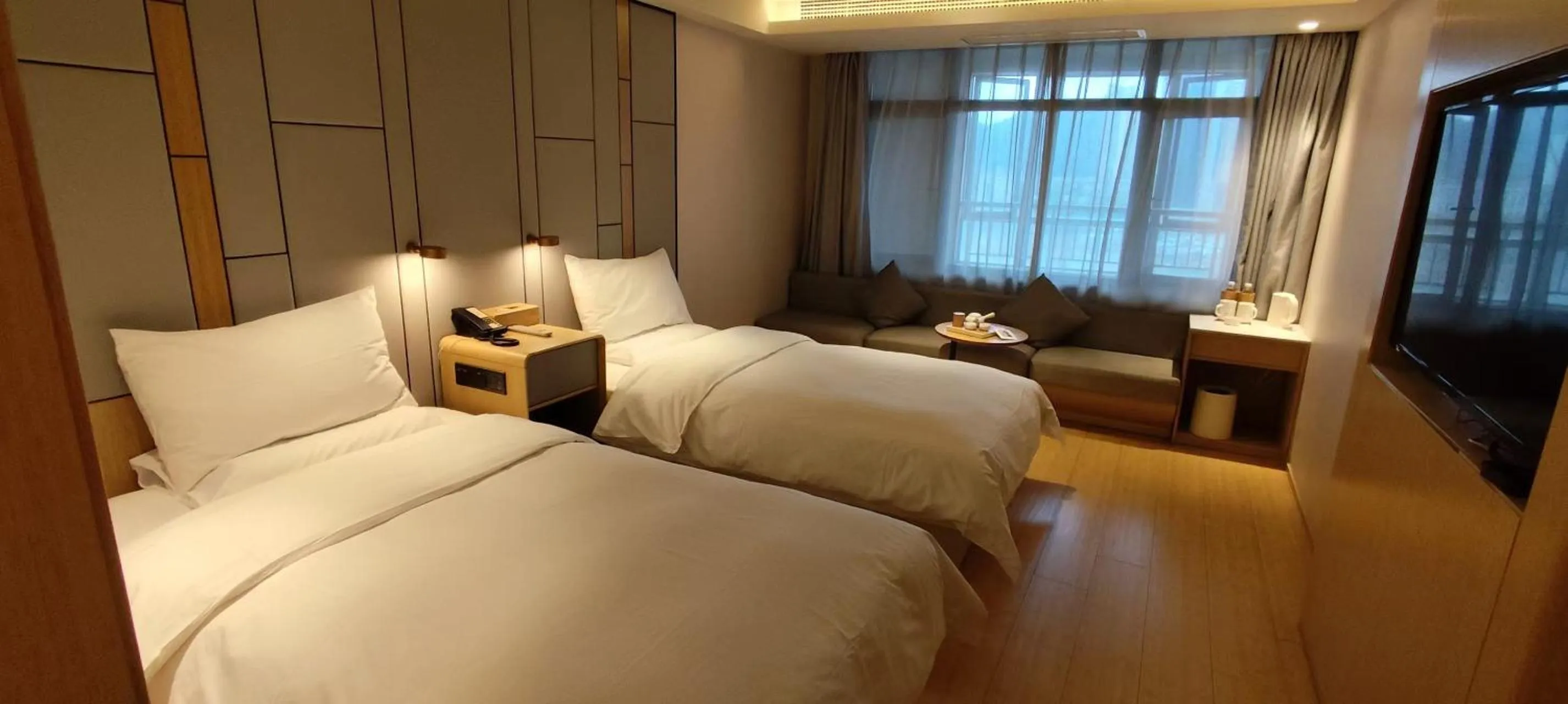 Bed in JI Hotel Hangzhou Xianghu Wanda Middle Road