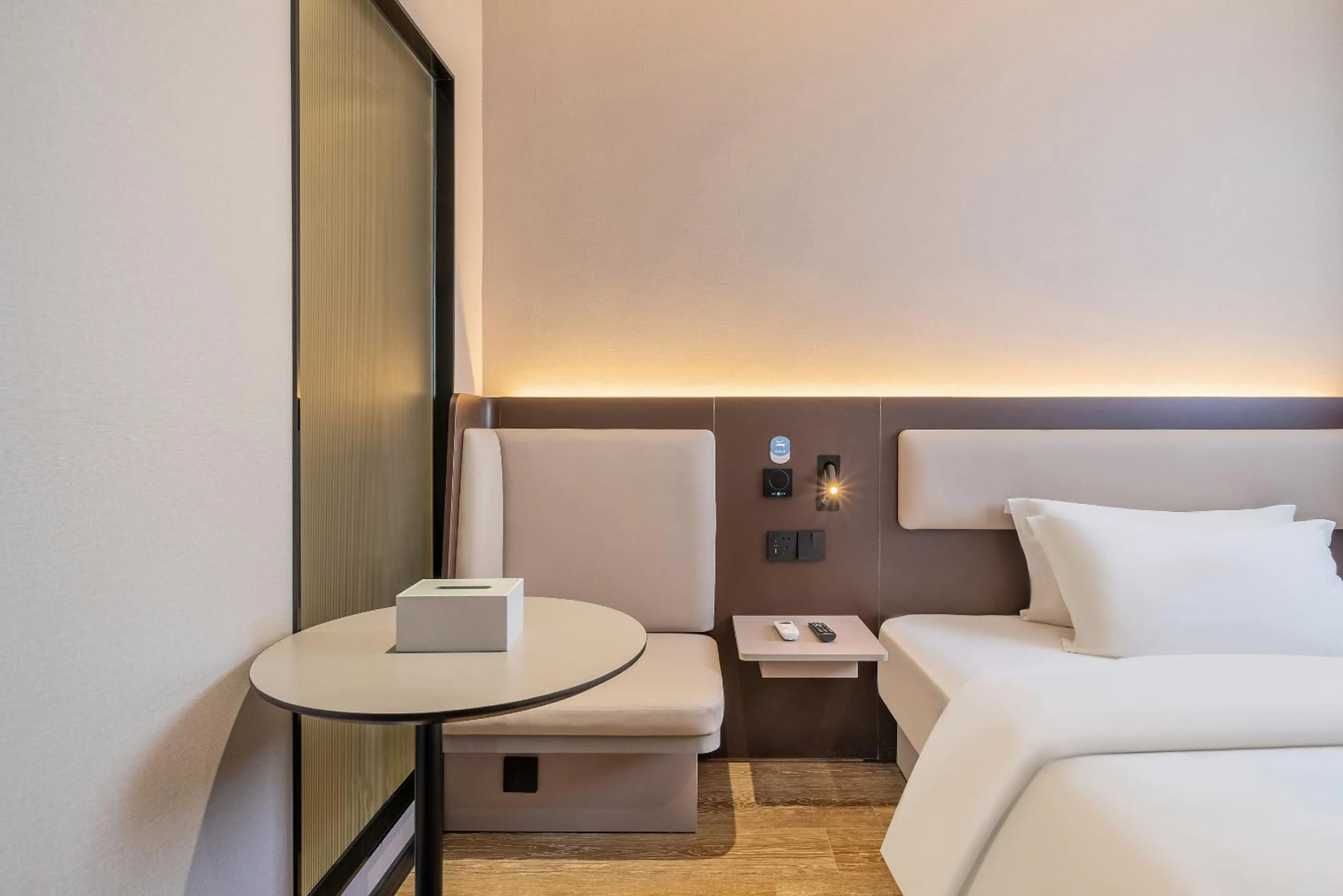 Bed in Hanting Hotel Chongqing North Railway Station