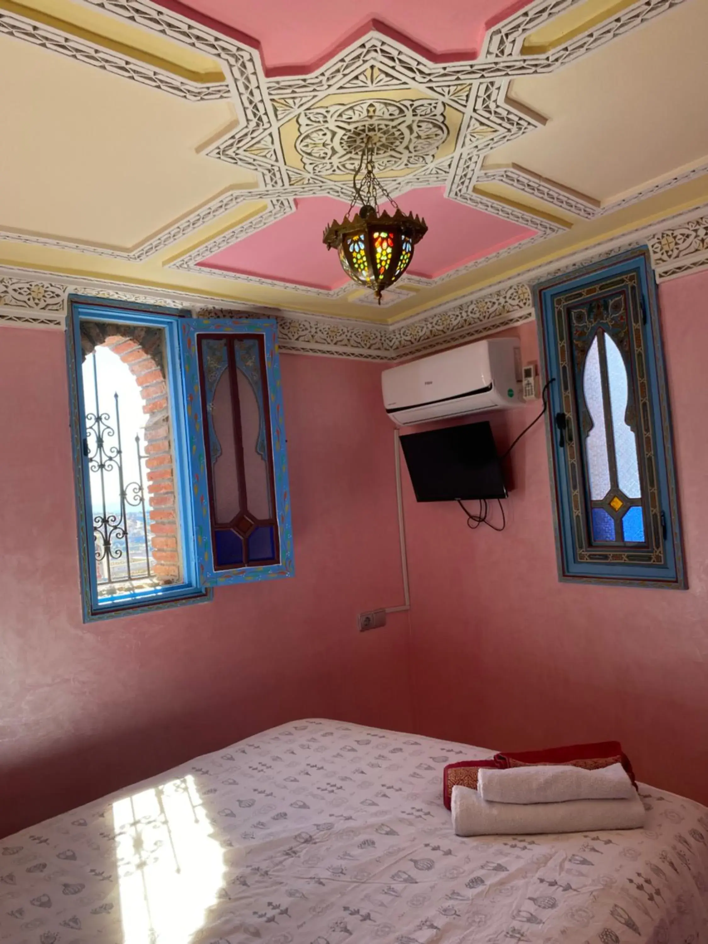 Double Room with Private Bathroom in Dar Aldea Double Room with Private Bathroom in Dar Aldea