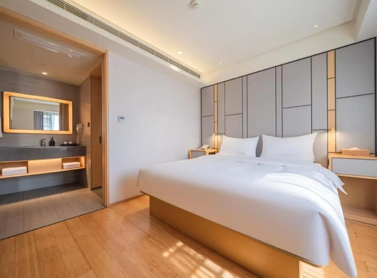 Bedroom, Bed in JI Hotel Chengdu East Railway Station