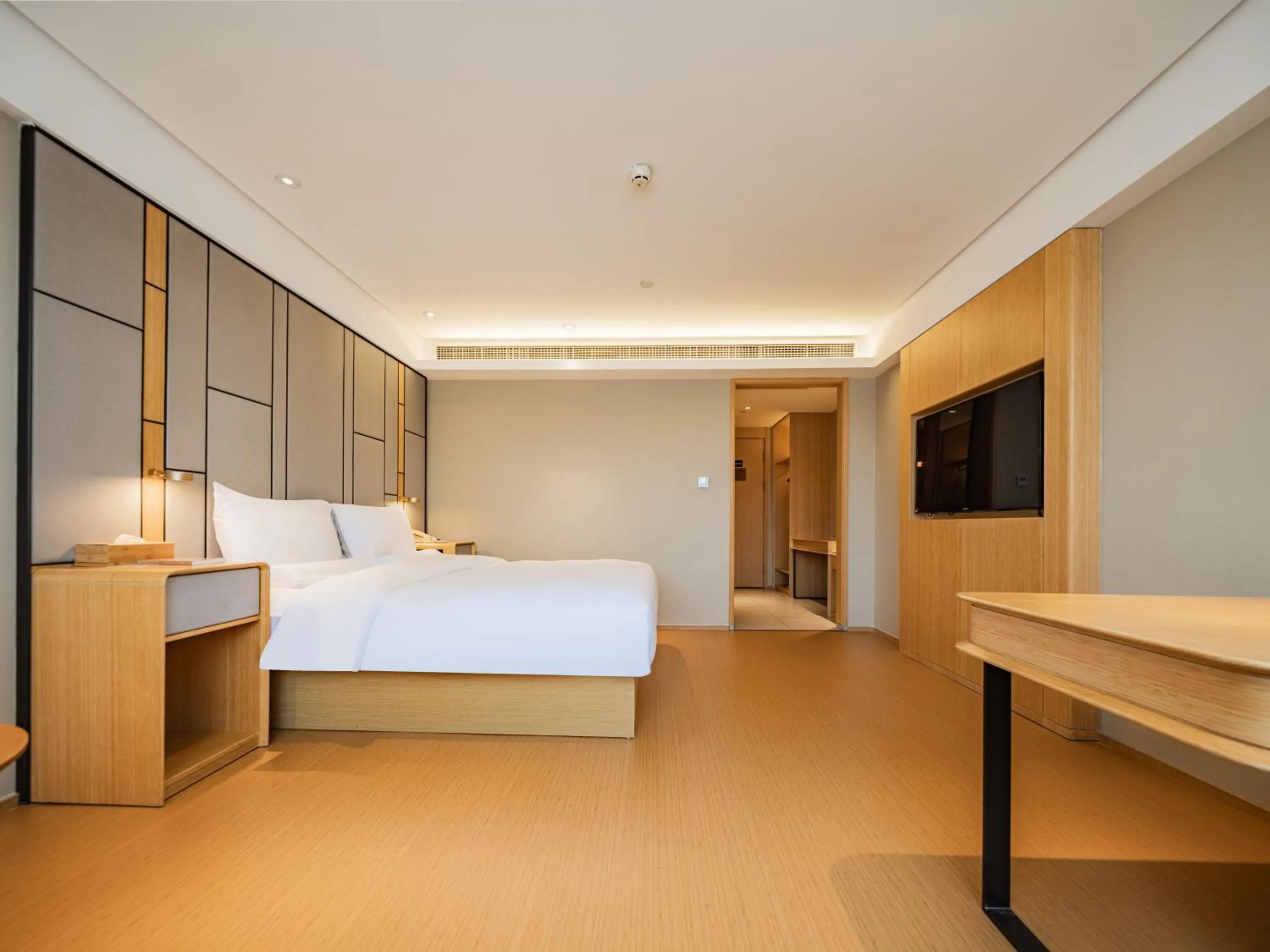 Bed in JI Hotel Chengdu Shuangliu Airport