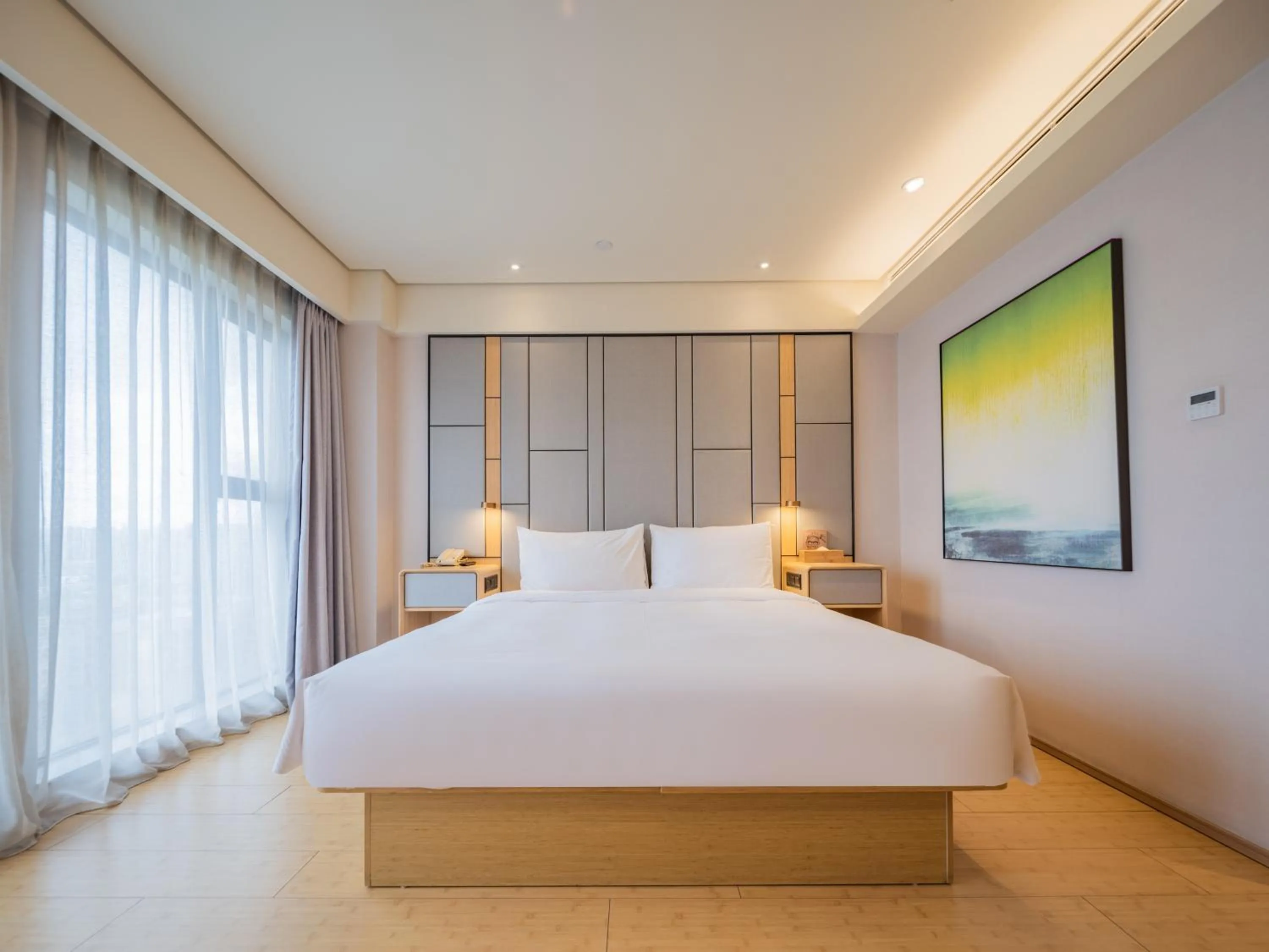 Photo of the whole room, Bed in JI Hotel Chengdu Zhaojue Temple Subway Station