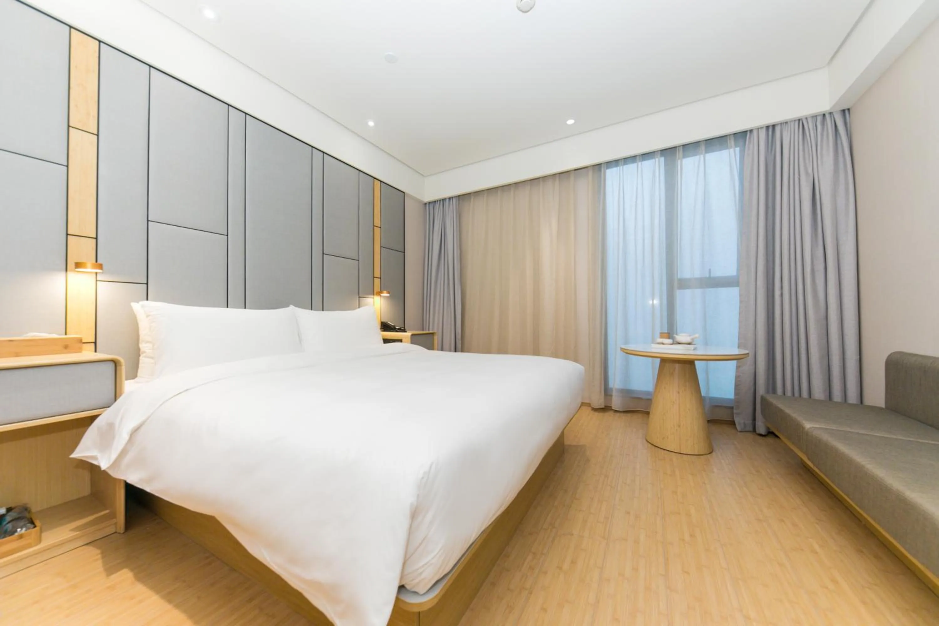 Bed in JI Hotel Shanghai Jing'an Daning Park