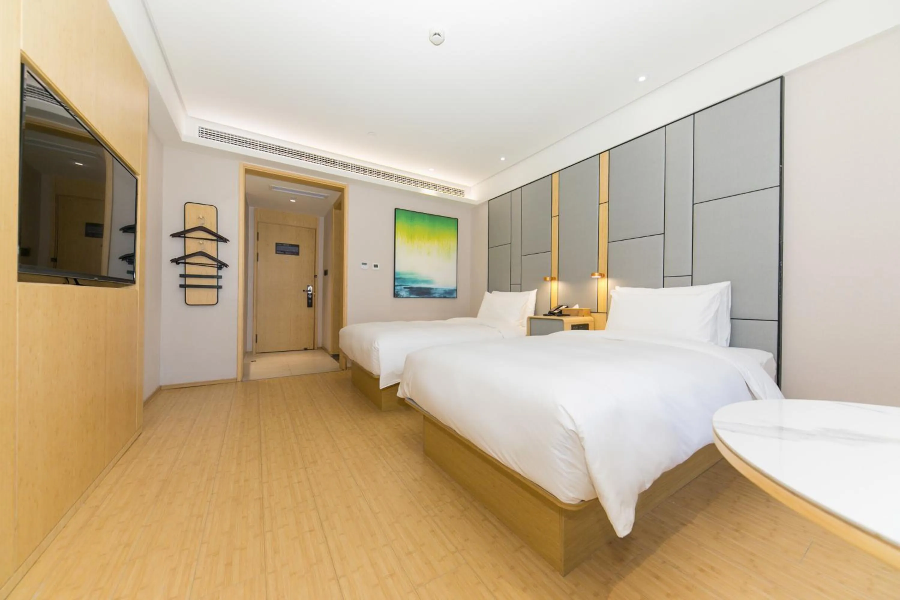 Bed in JI Hotel Shanghai Jing'an Daning Park