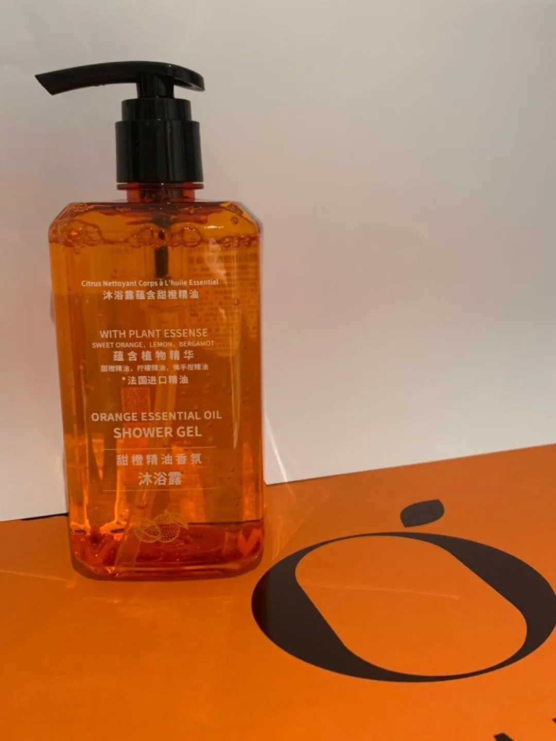 On site in Orange Hotel Shanghai Xujiahui Caobao Road Subway Station