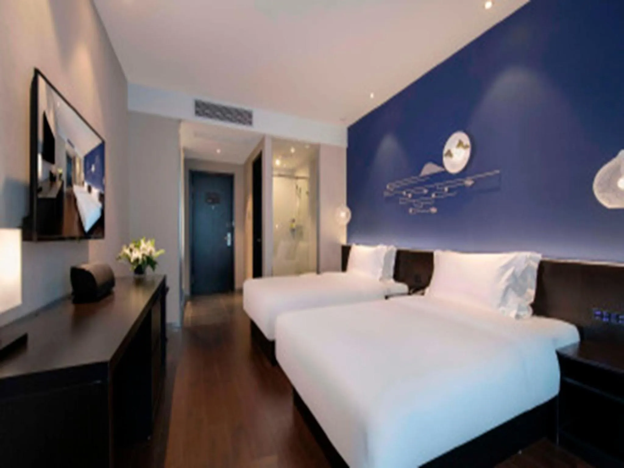 Photo of the whole room, Bed in Orange Hotel Suzhou North Station Cailian Square