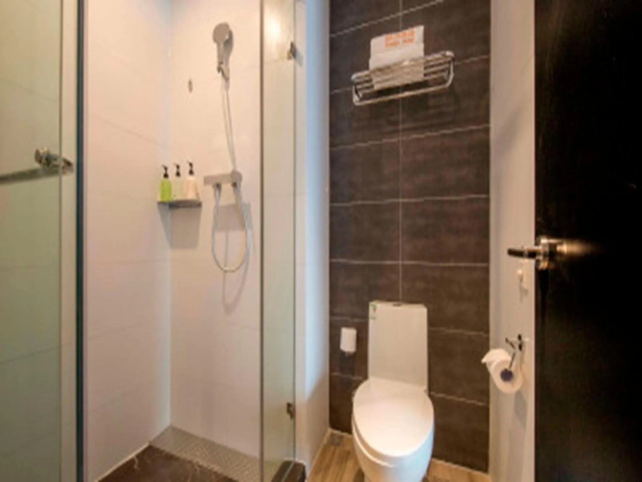 Bathroom in Orange Hotel Suzhou North Station Cailian Square