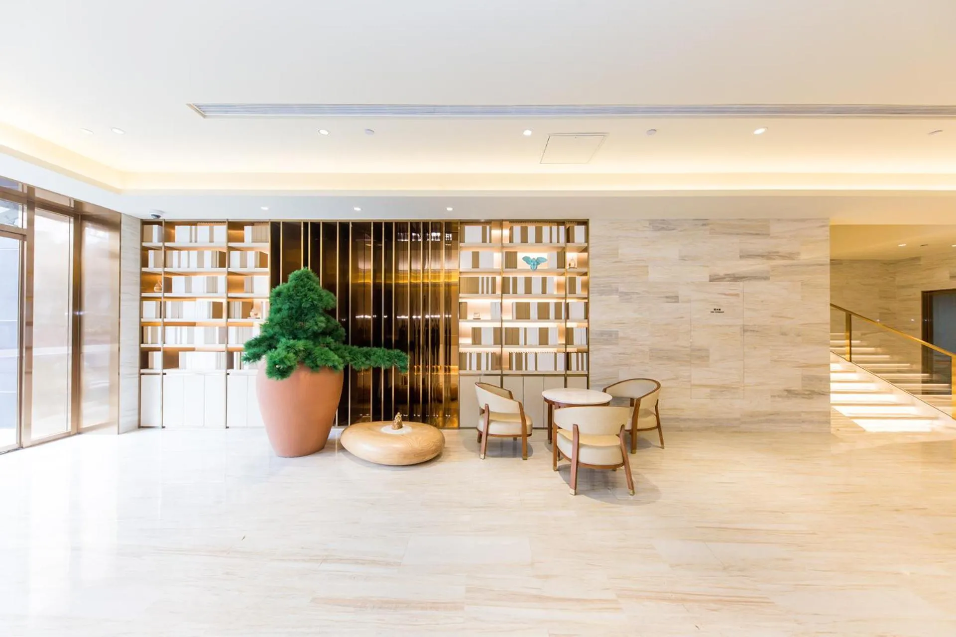 Business facilities in JI Hotel Shanghai Jing'an Temple Huaihai Middle Road