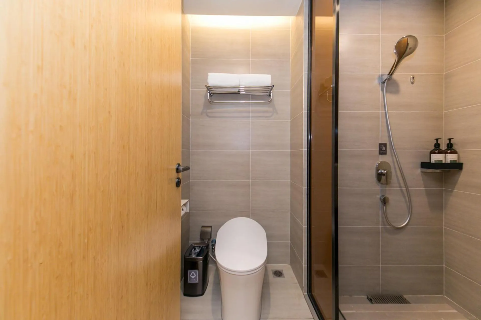 Shower in JI Hotel Shanghai North Hi-Tech Industrial Park