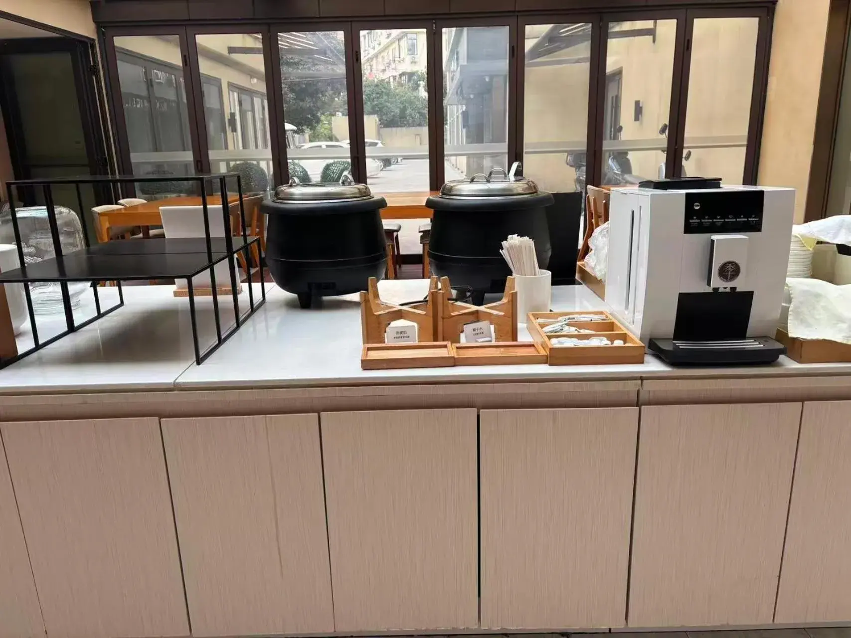 Restaurant/places to eat in JI Hotel Shanghai Stadium Restaurant/places to eat in JI Hotel Shanghai Stadium