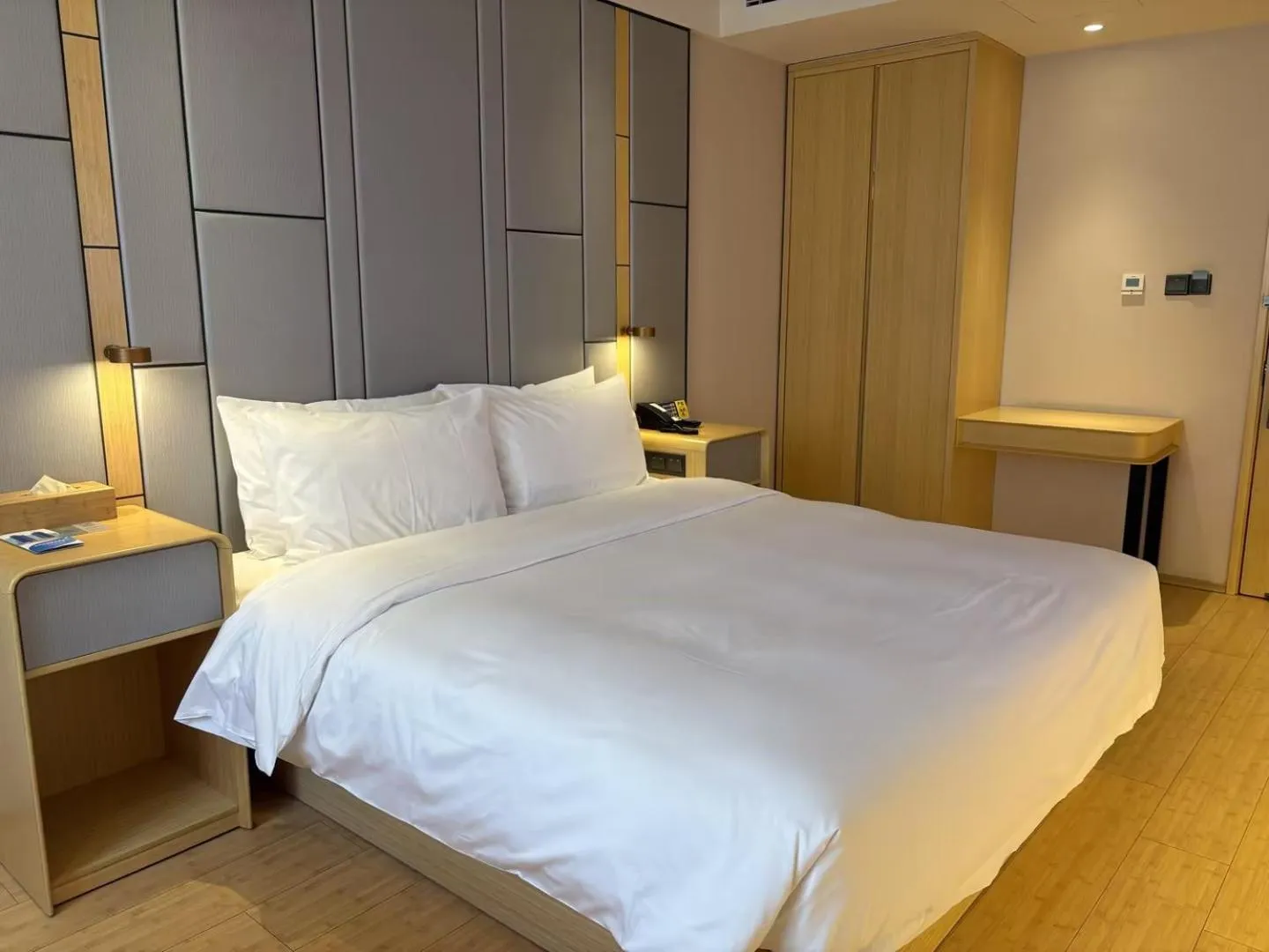 View (from property/room), Bed in JI Hotel Shanghai Stadium