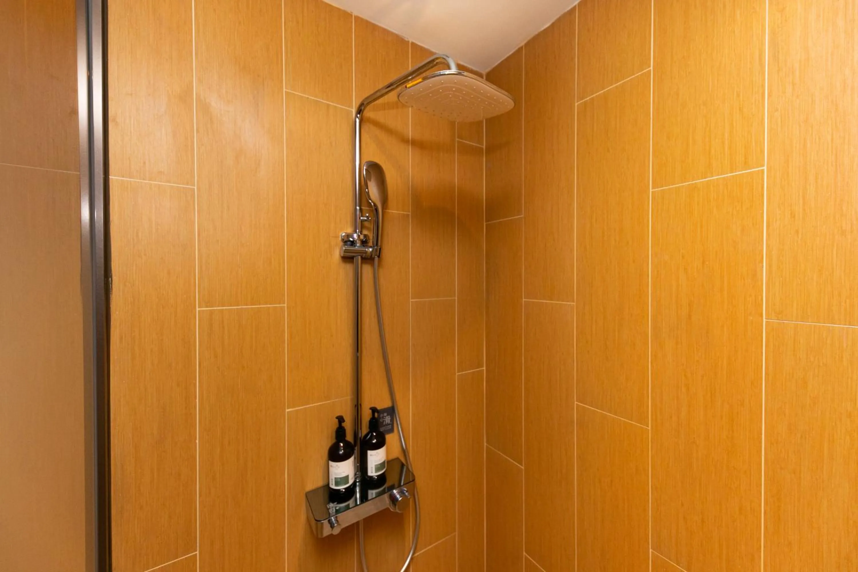 Shower in JI Hotel Shanghai New International Expo Center West Gaoke Road