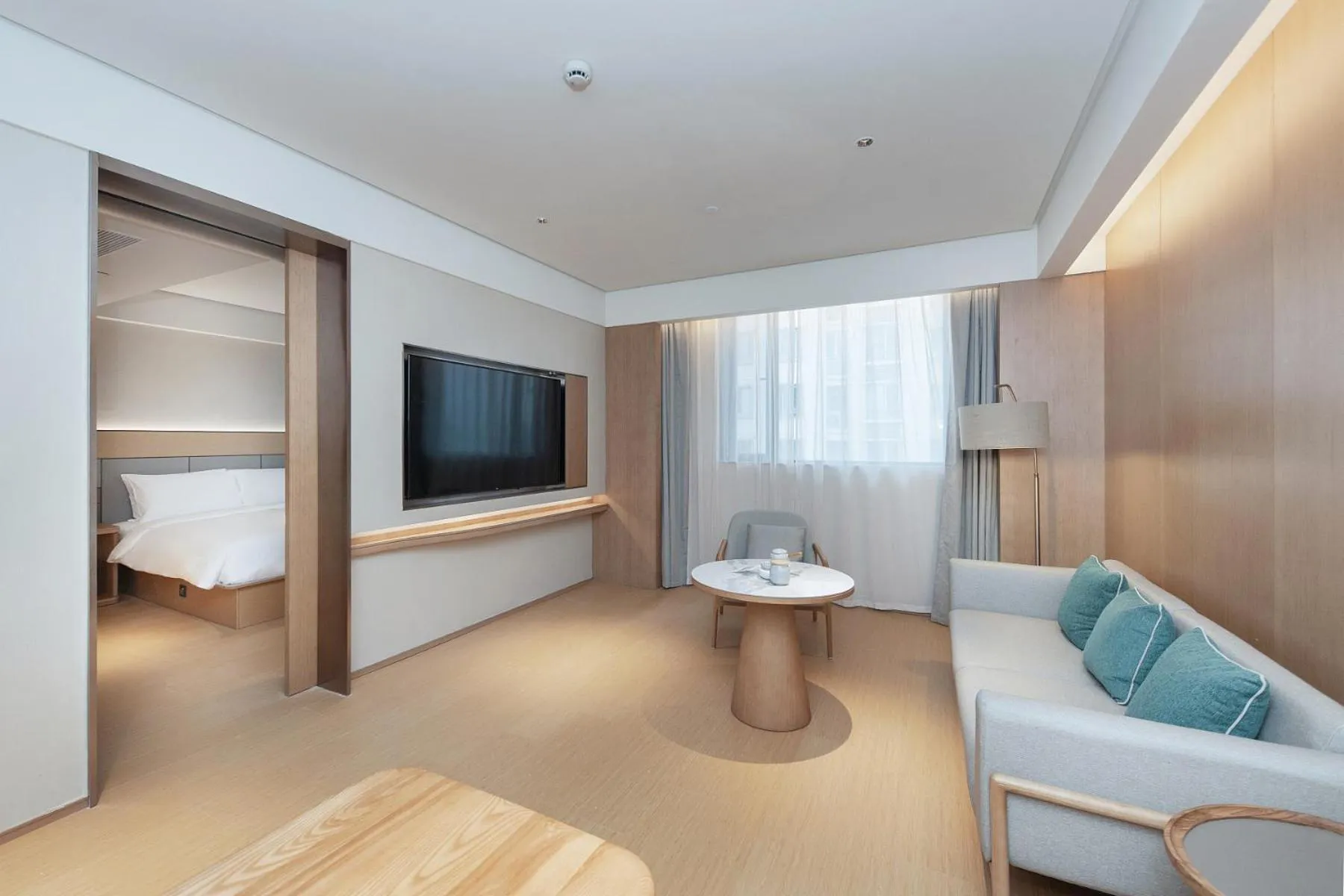 TV and multimedia, Bed in JI Hotel Shanghai Jiaotong University Cangyuan Road