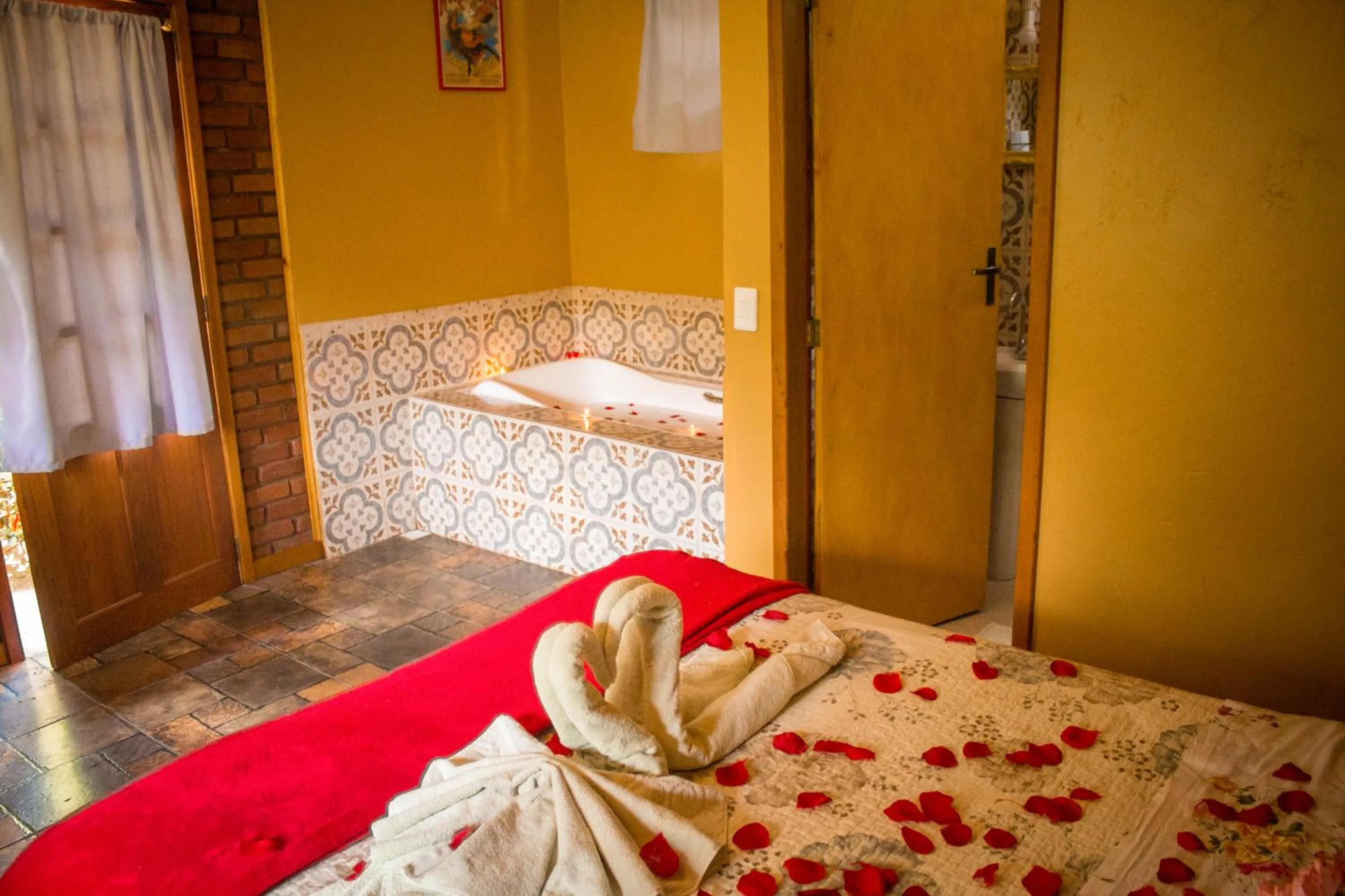 Bed in Chalés Lirio dos Vales