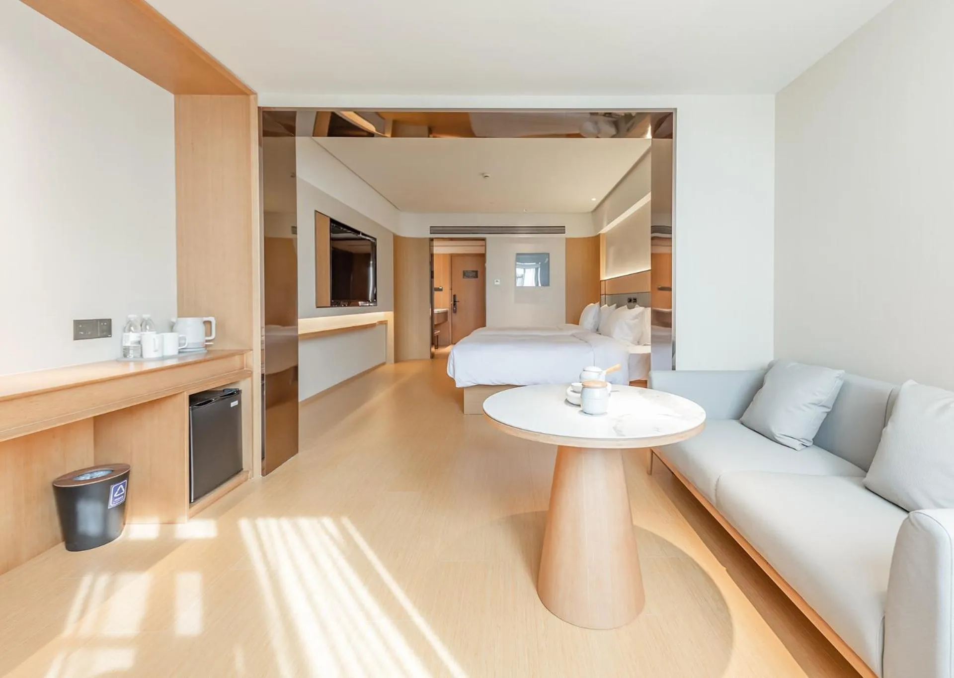 Seating area in JI Hotel Shanghai University Huyi Highway