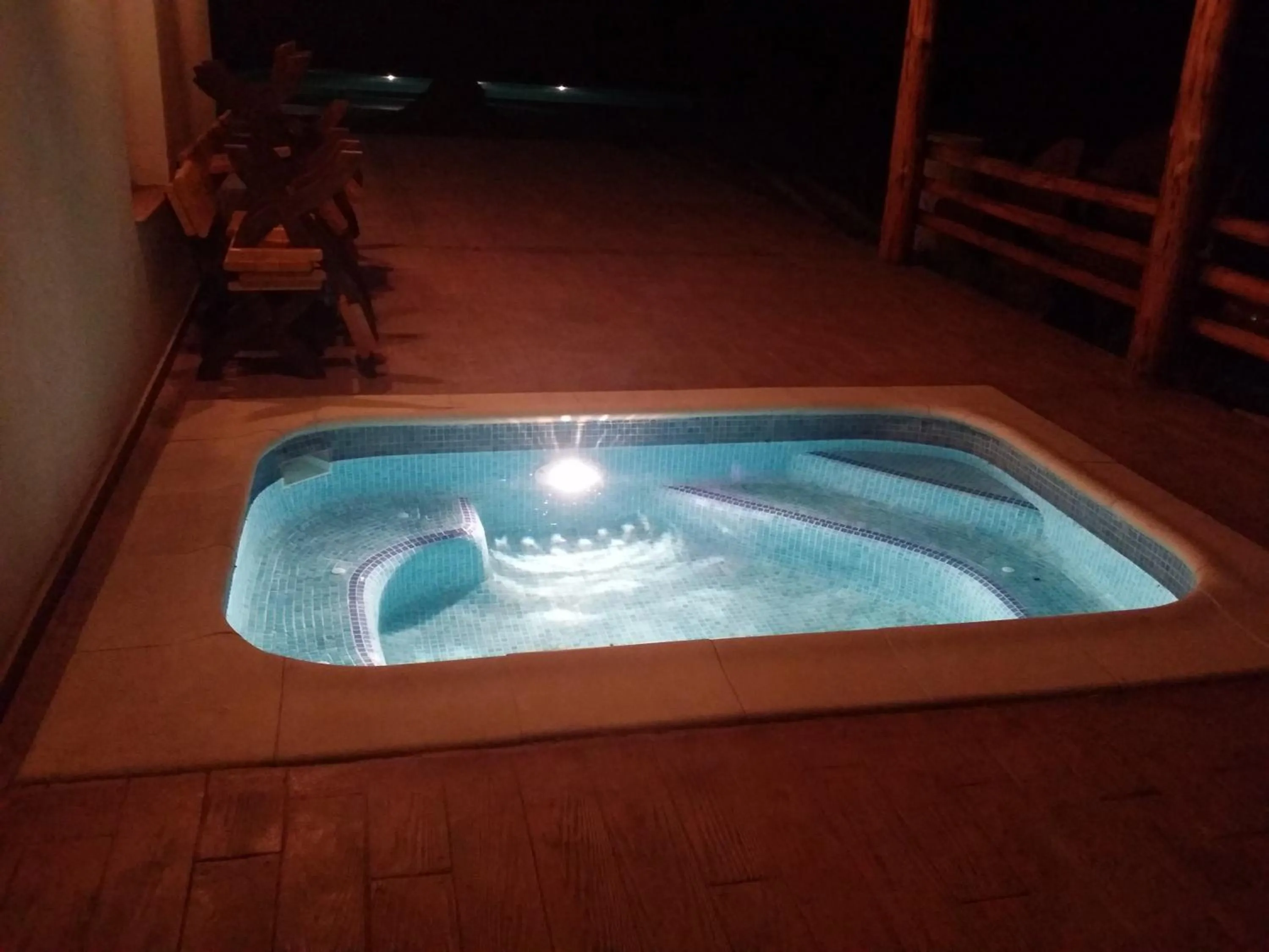 Hot Tub in Pensiunea Casiana