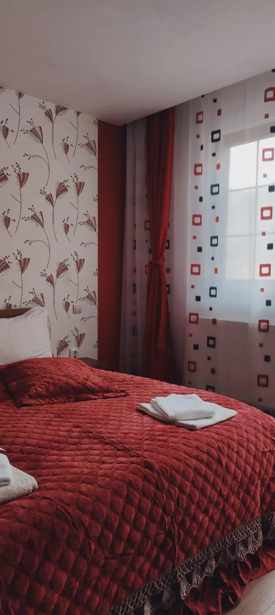 Bed in Pensiunea Casiana