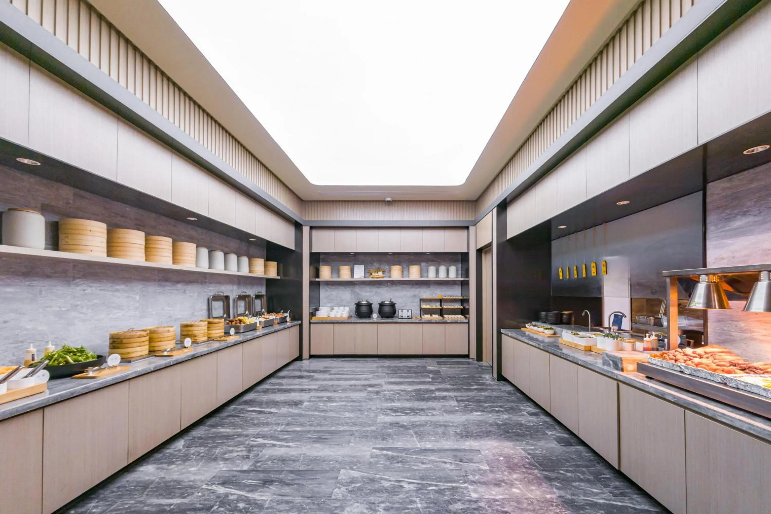 Restaurant/places to eat in JI Hotel Shanghai Meilong Wanhui International Plaza