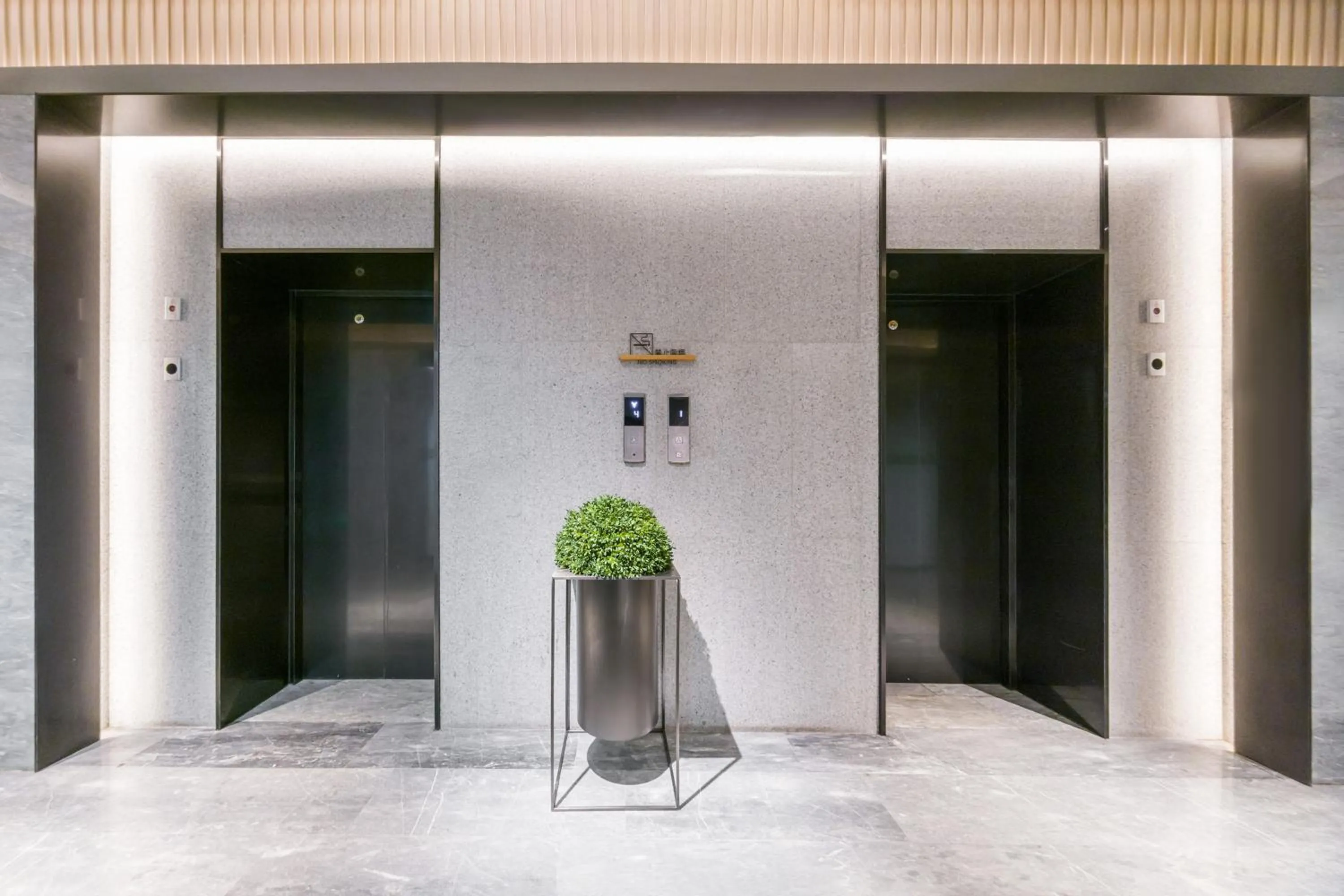 elevator in JI Hotel Shanghai Meilong Wanhui International Plaza