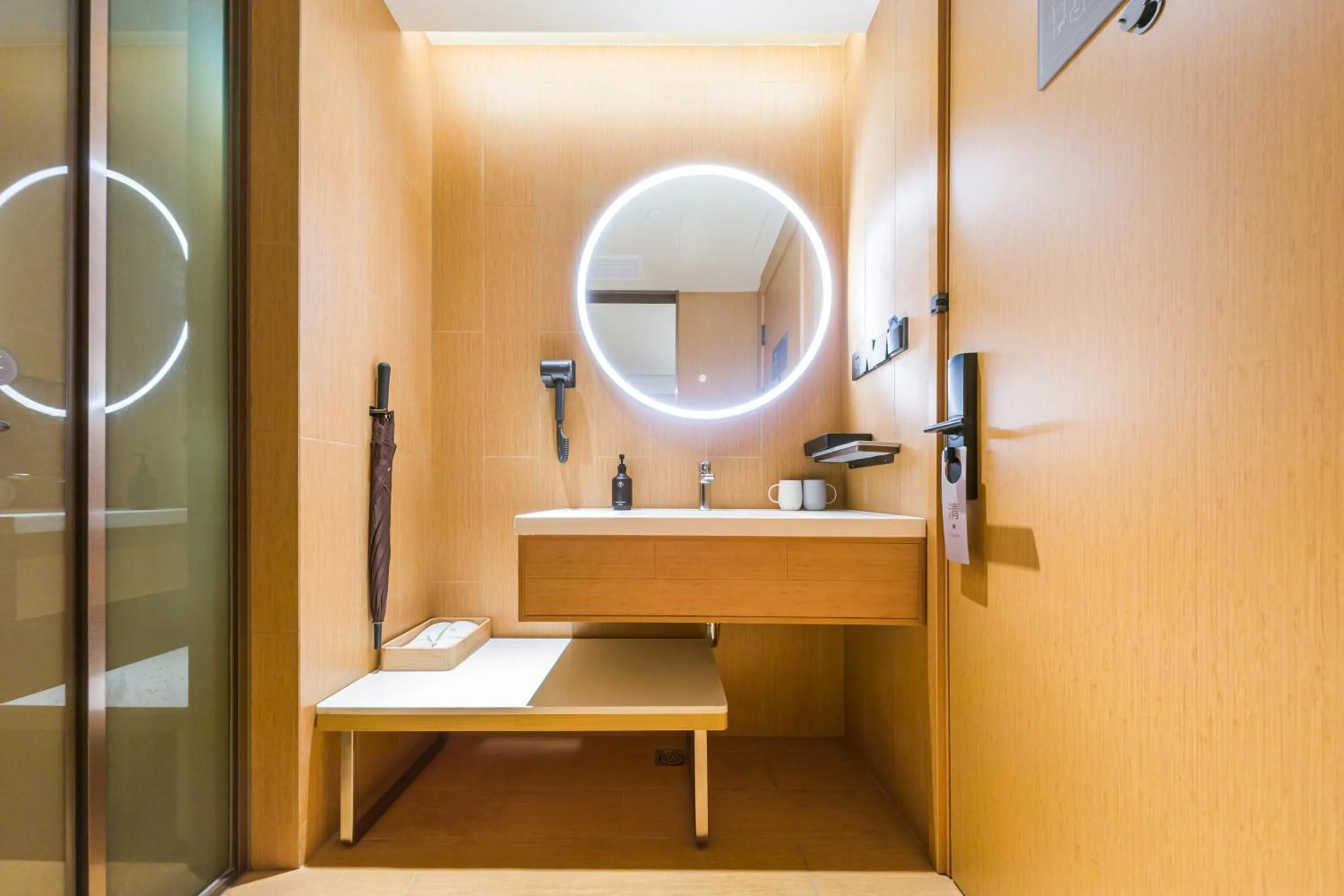 Shower in JI Hotel Shanghai Meilong Wanhui International Plaza