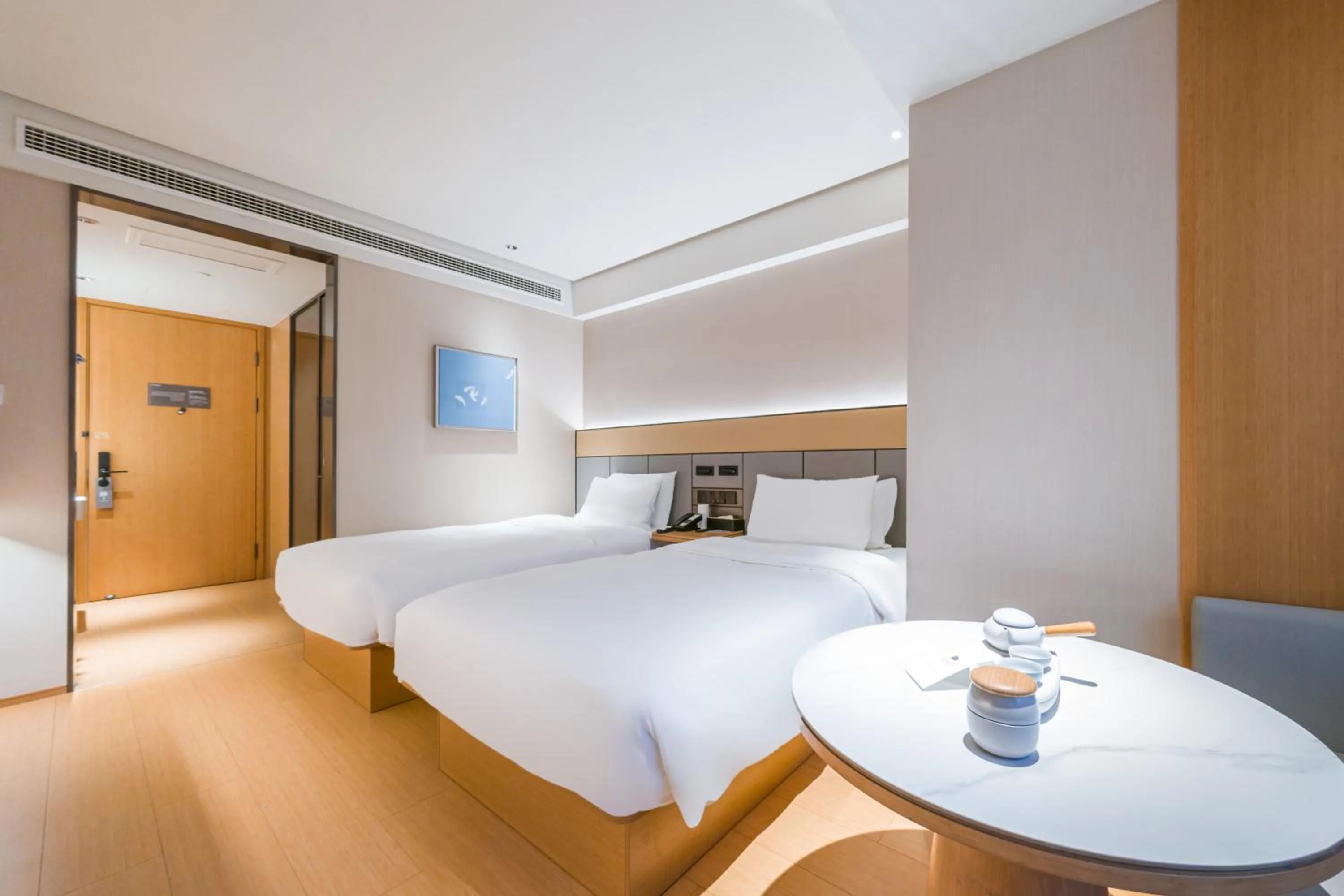 Bedroom, Bed in JI Hotel Shanghai Meilong Wanhui International Plaza